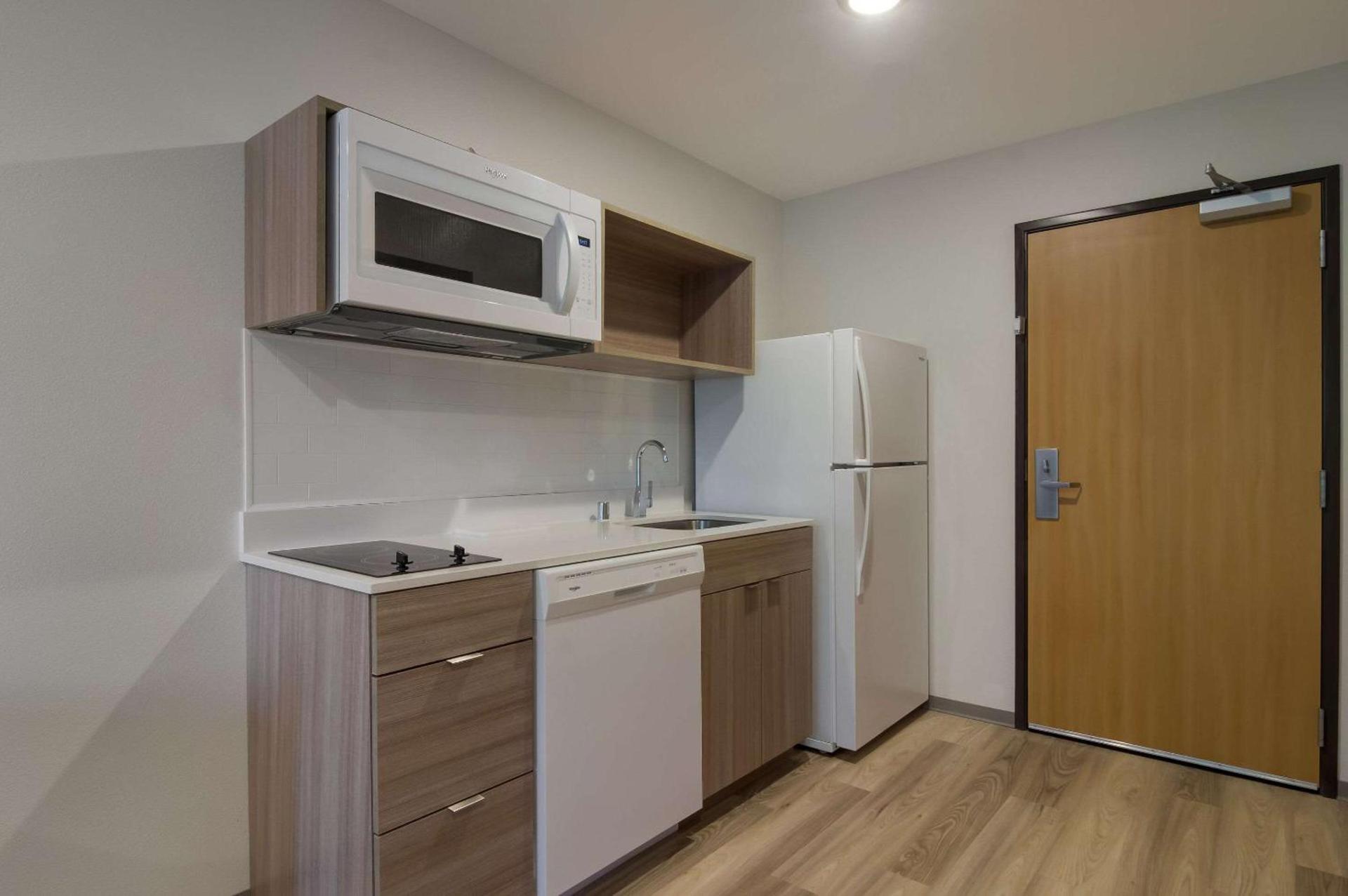 WoodSpring Suites Olympia - Lacey photo 12