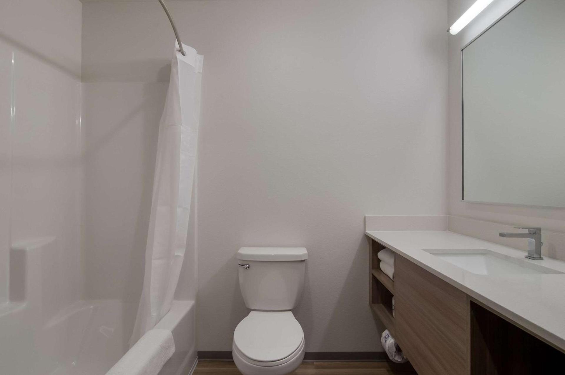WoodSpring Suites Olympia - Lacey photo 13
