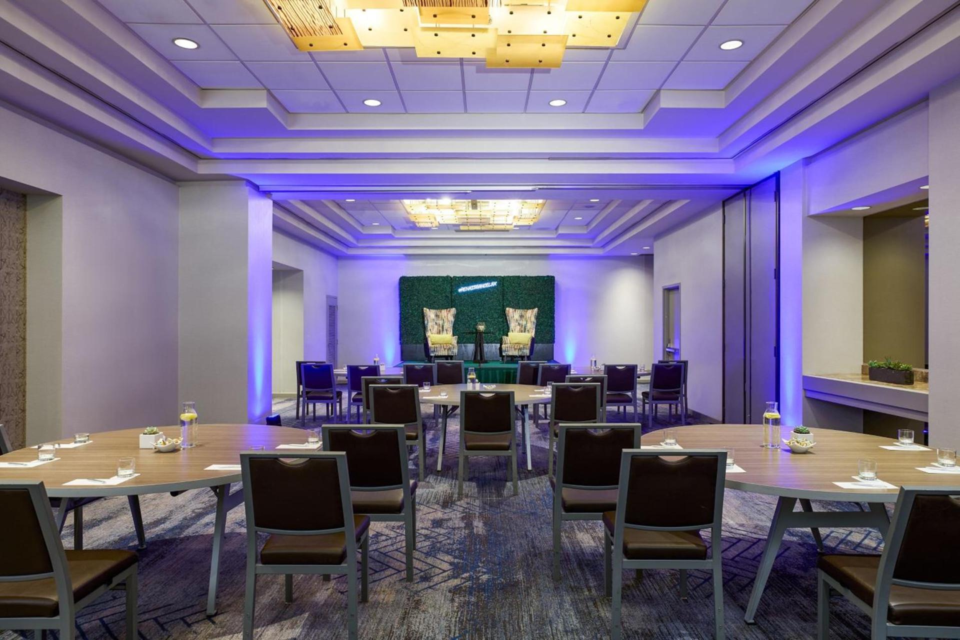 Renaissance Los Angeles Airport Hotel photo 64