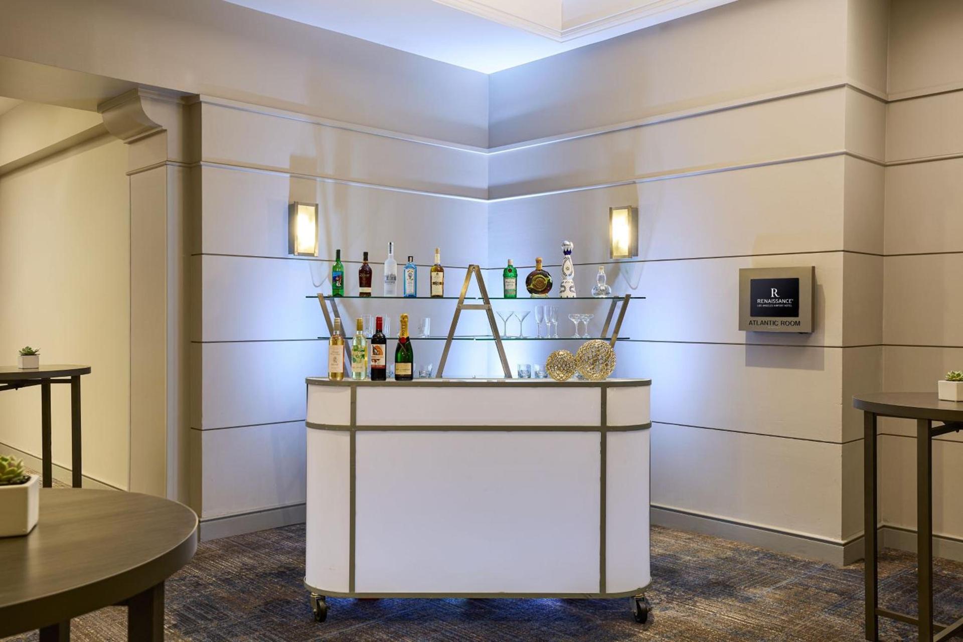 Renaissance Los Angeles Airport Hotel photo 74