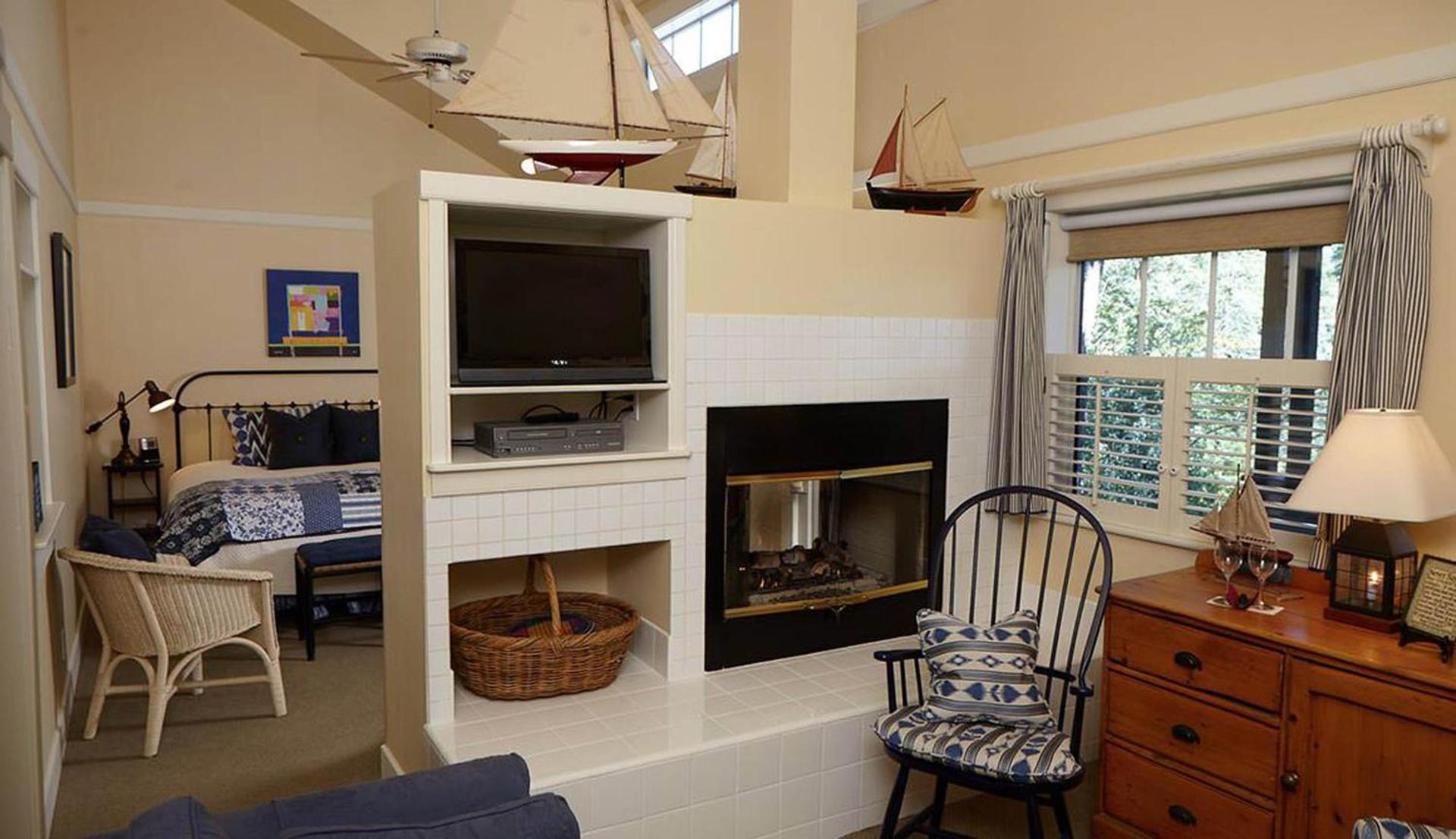 Orchard Hill photo 51