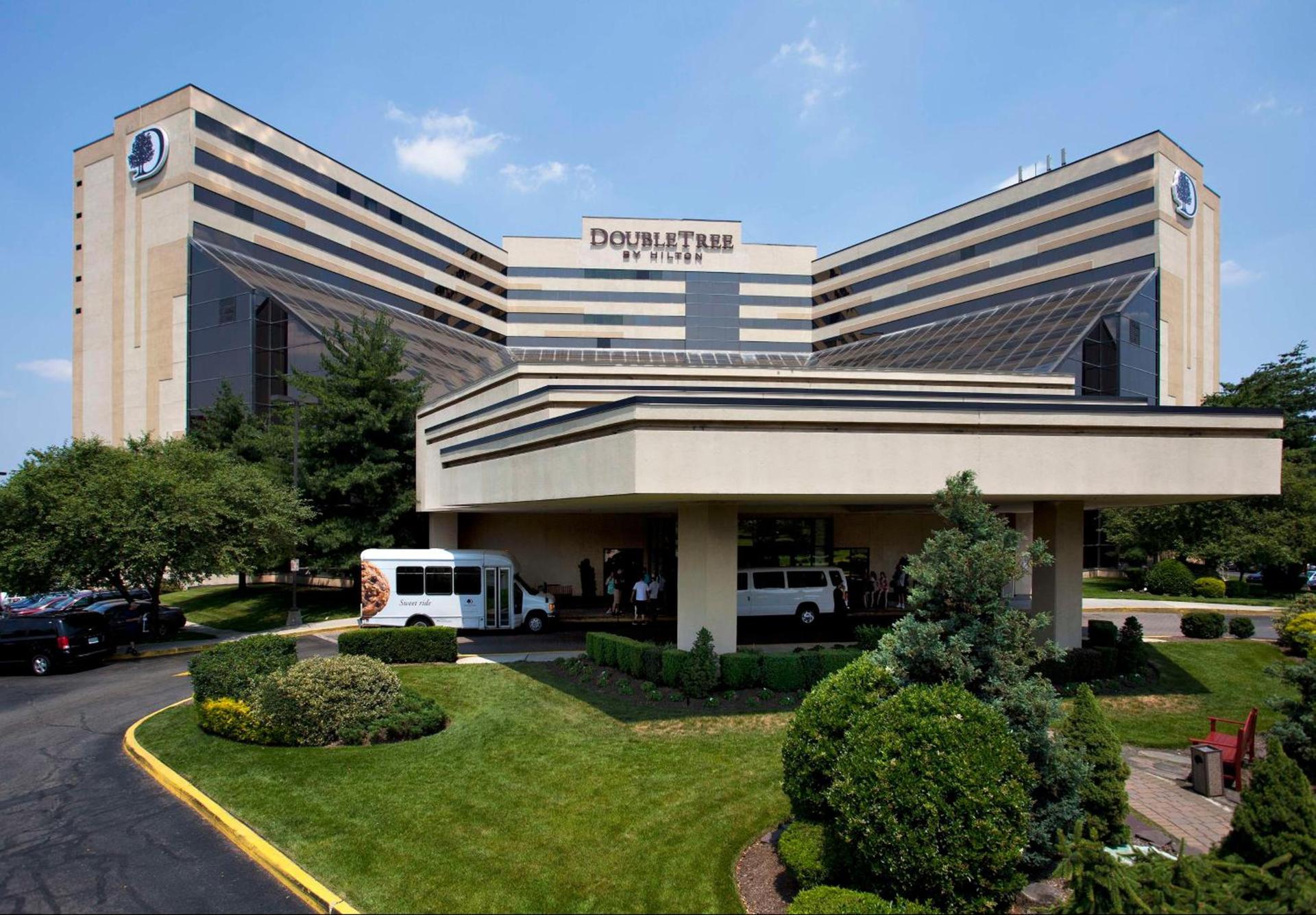 DoubleTree by Hilton Hotel Newark Airport photo 3