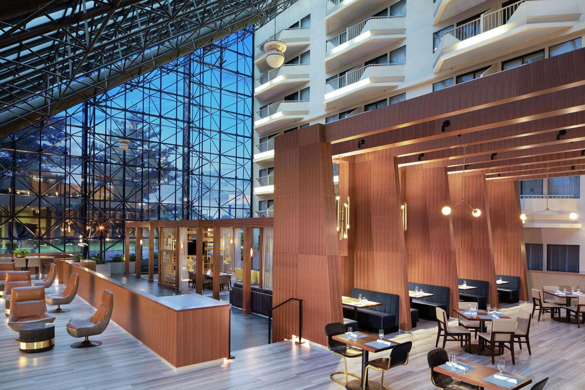 DoubleTree by Hilton Hotel Newark Airport photo 5