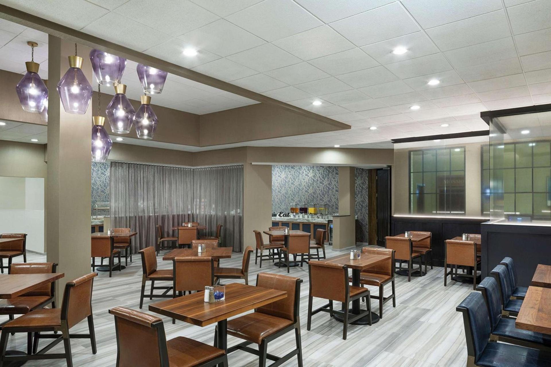DoubleTree by Hilton Hotel Newark Airport photo 23