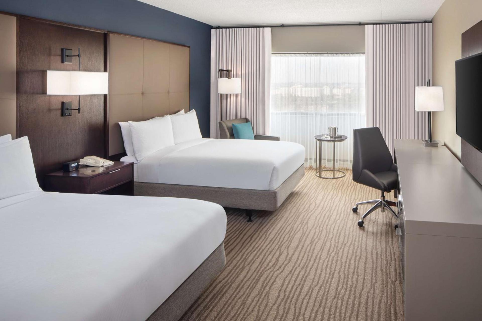 DoubleTree by Hilton Hotel Newark Airport photo 28