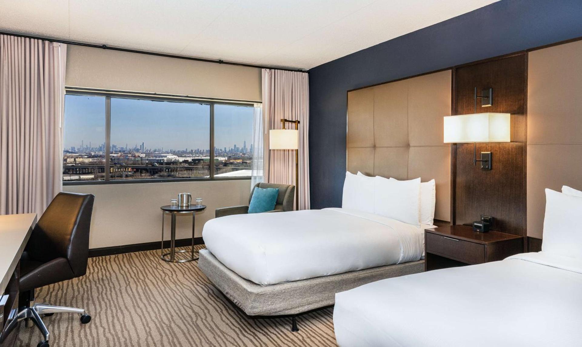 DoubleTree by Hilton Hotel Newark Airport photo 39