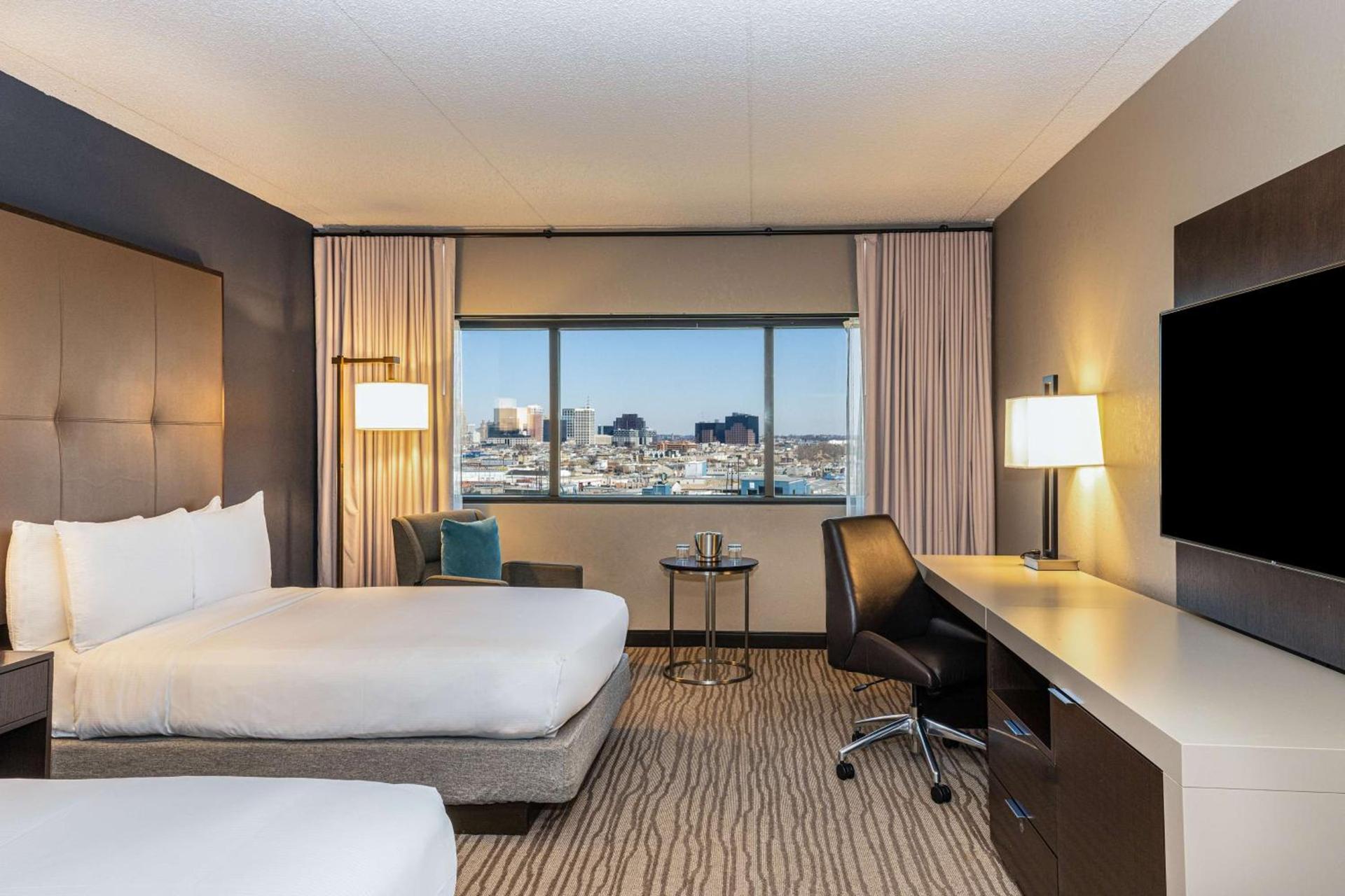 DoubleTree by Hilton Hotel Newark Airport photo 38