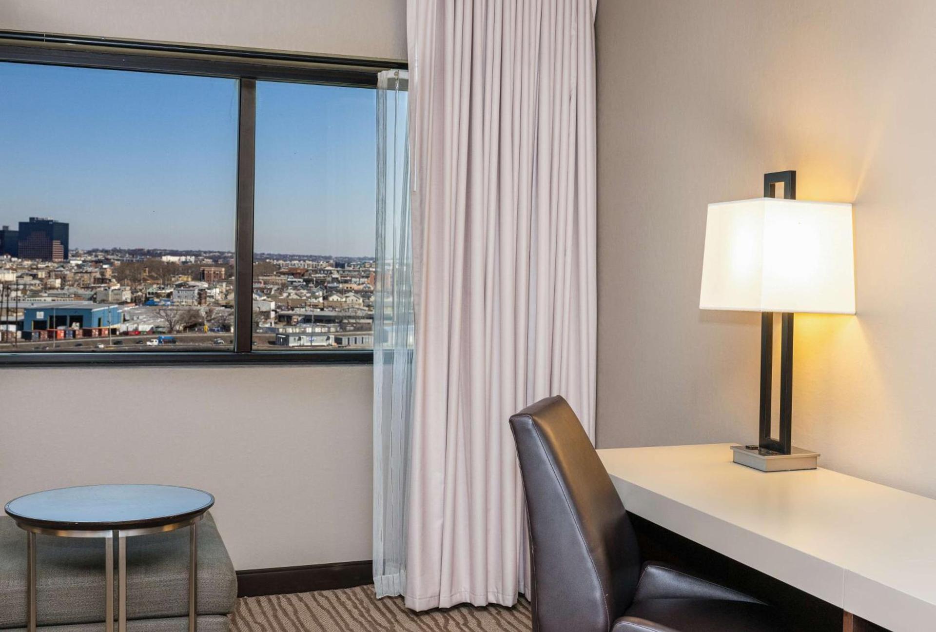 DoubleTree by Hilton Hotel Newark Airport photo 48