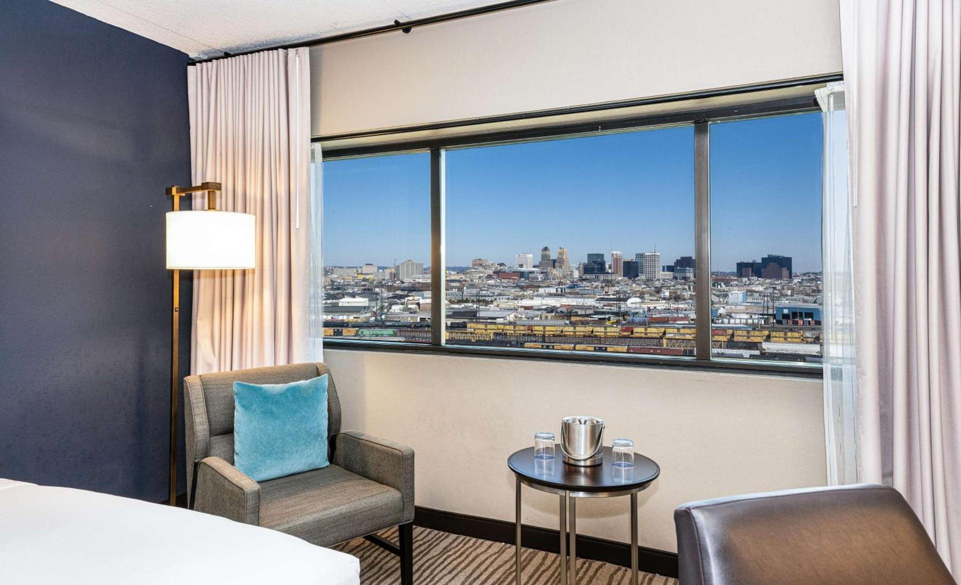 DoubleTree by Hilton Hotel Newark Airport photo 49