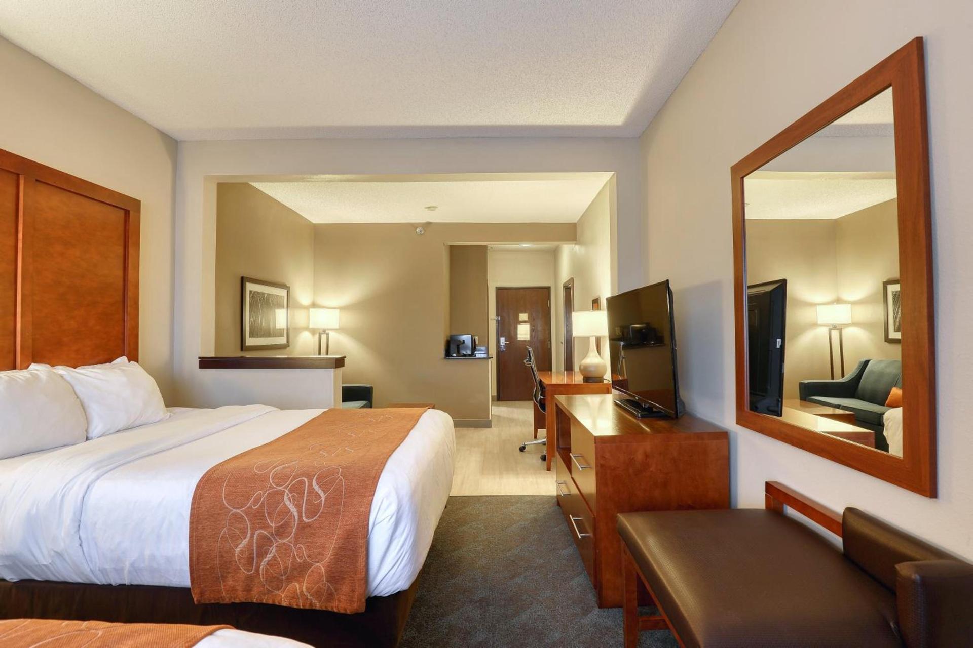 Comfort Suites Appleton Airport photo 99