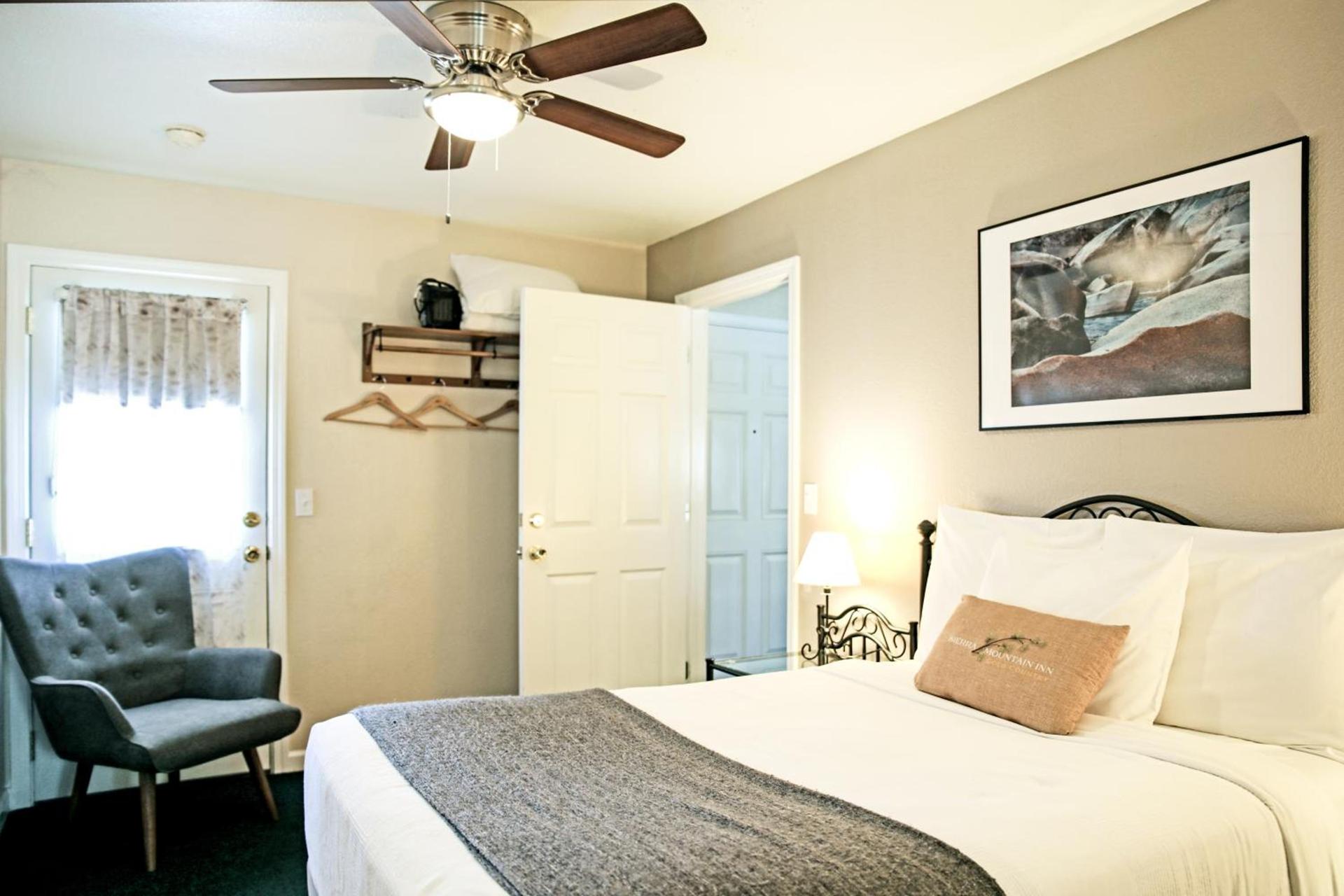 Sierra Mountain Inn photo 40