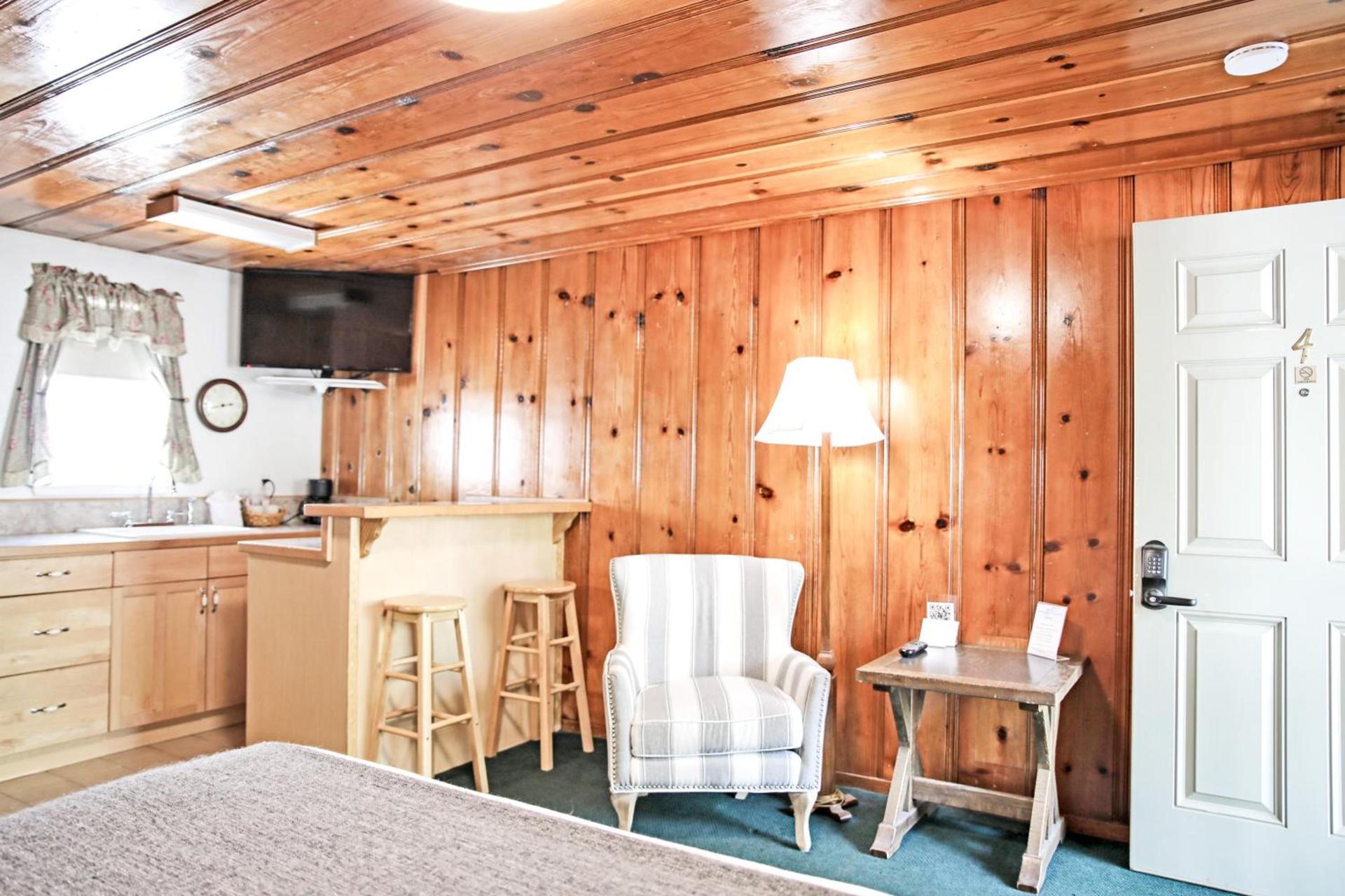Sierra Mountain Inn photo 64