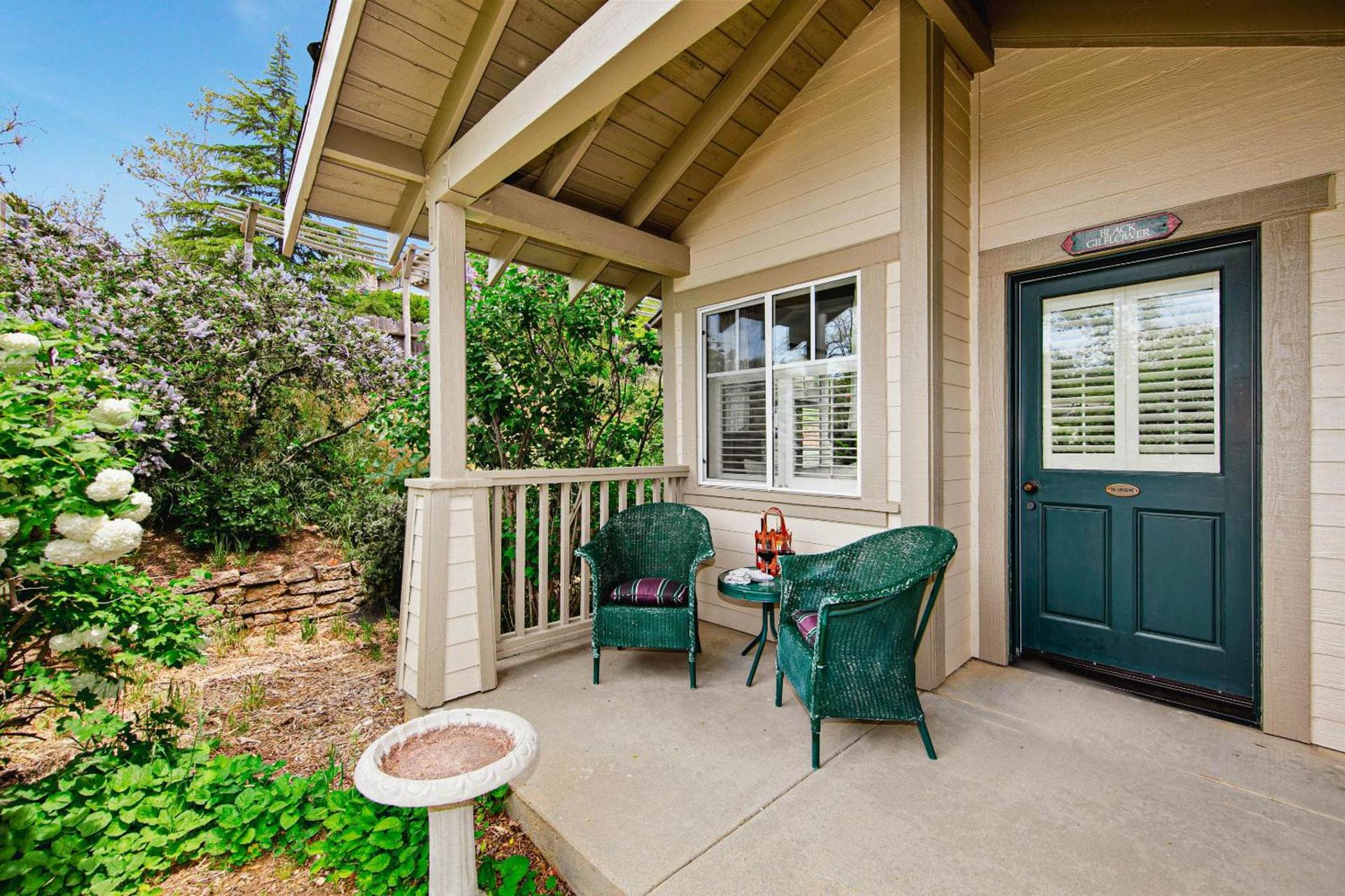 Orchard Hill photo 31