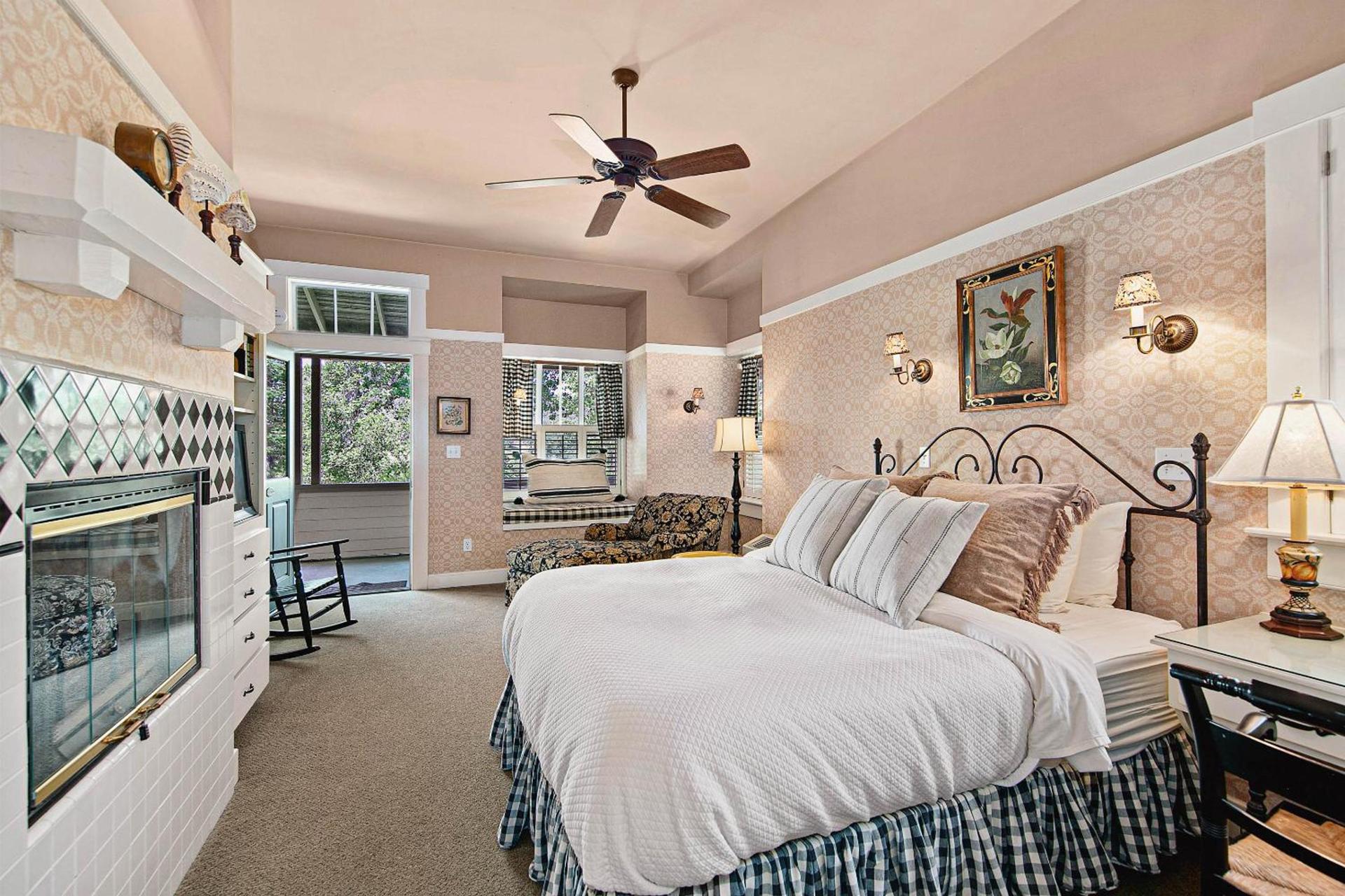 Orchard Hill photo 21