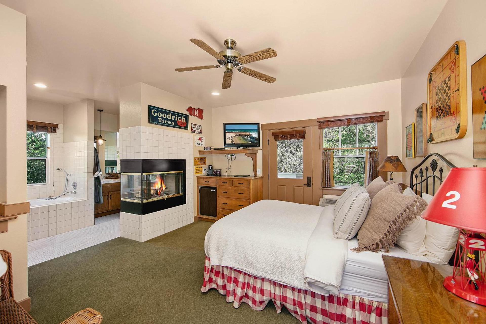 Orchard Hill photo 14