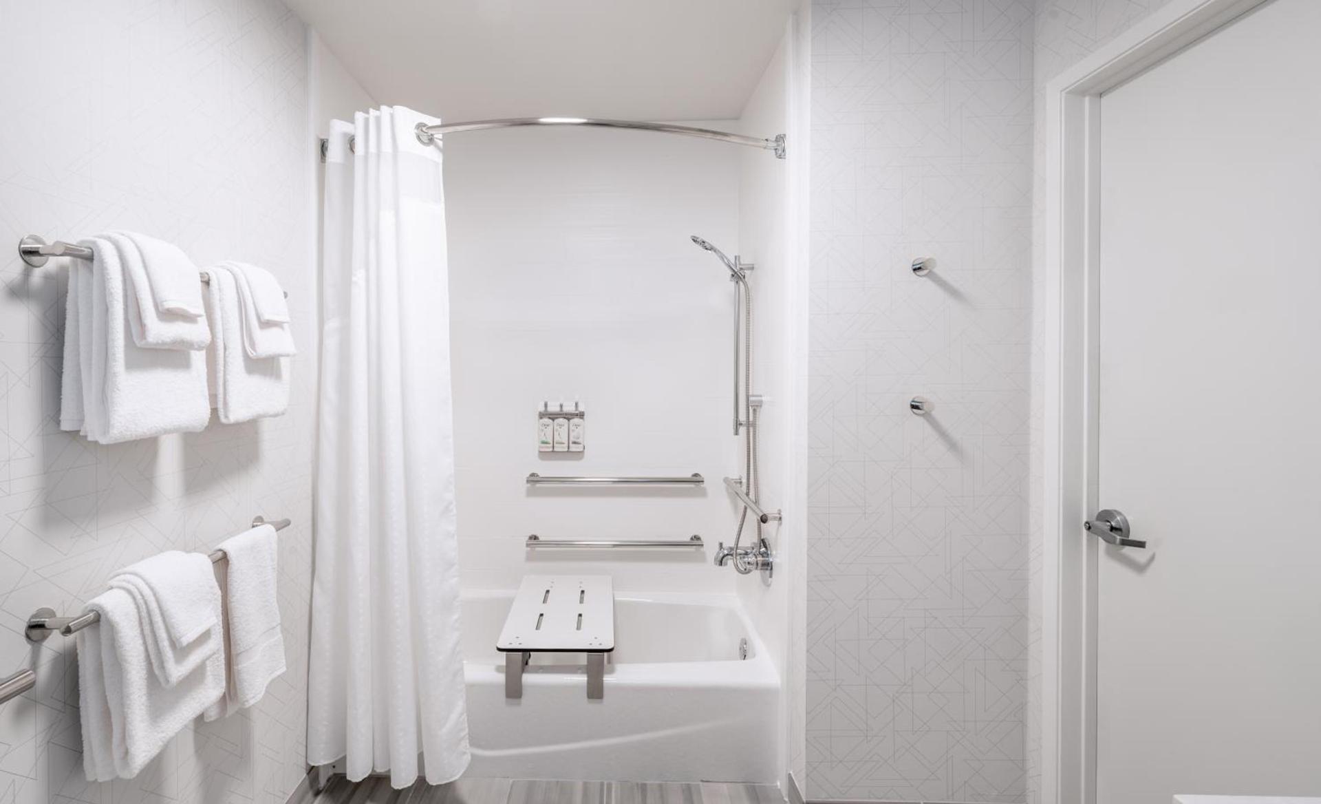 Holiday Inn Express La Mesa Near SDSU by IHG photo 23