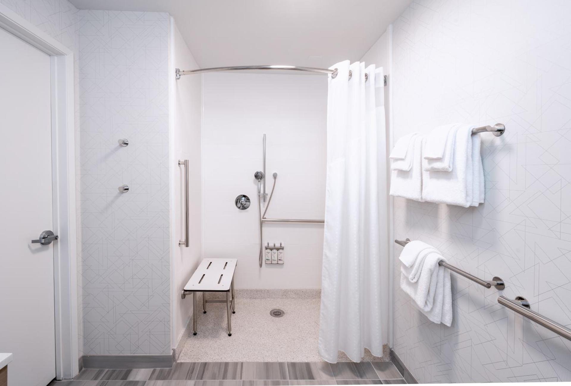 Holiday Inn Express La Mesa Near SDSU by IHG photo 24