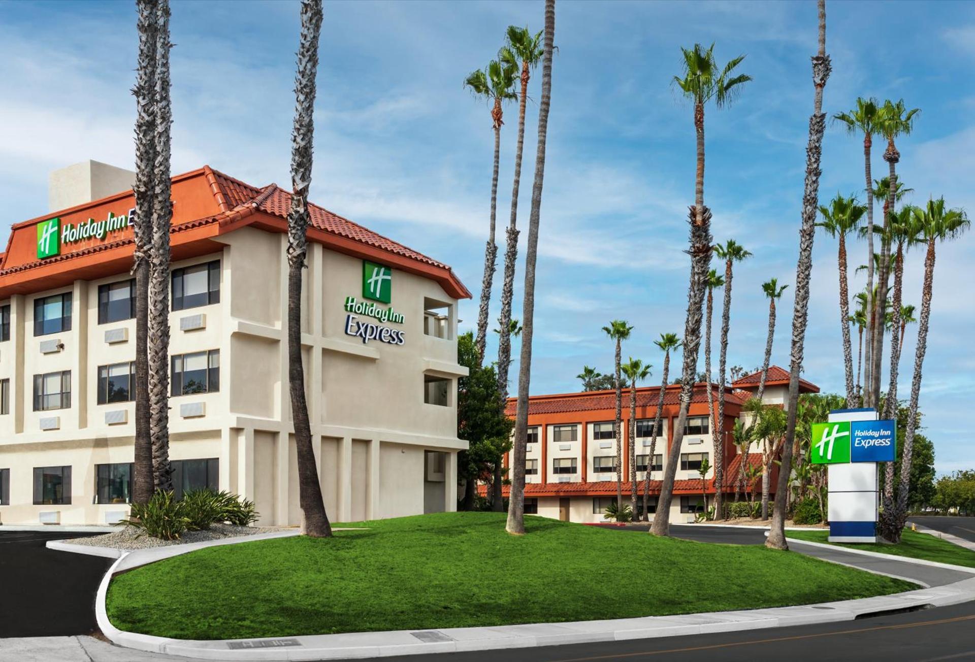 Holiday Inn Express La Mesa Near SDSU by IHG photo 2