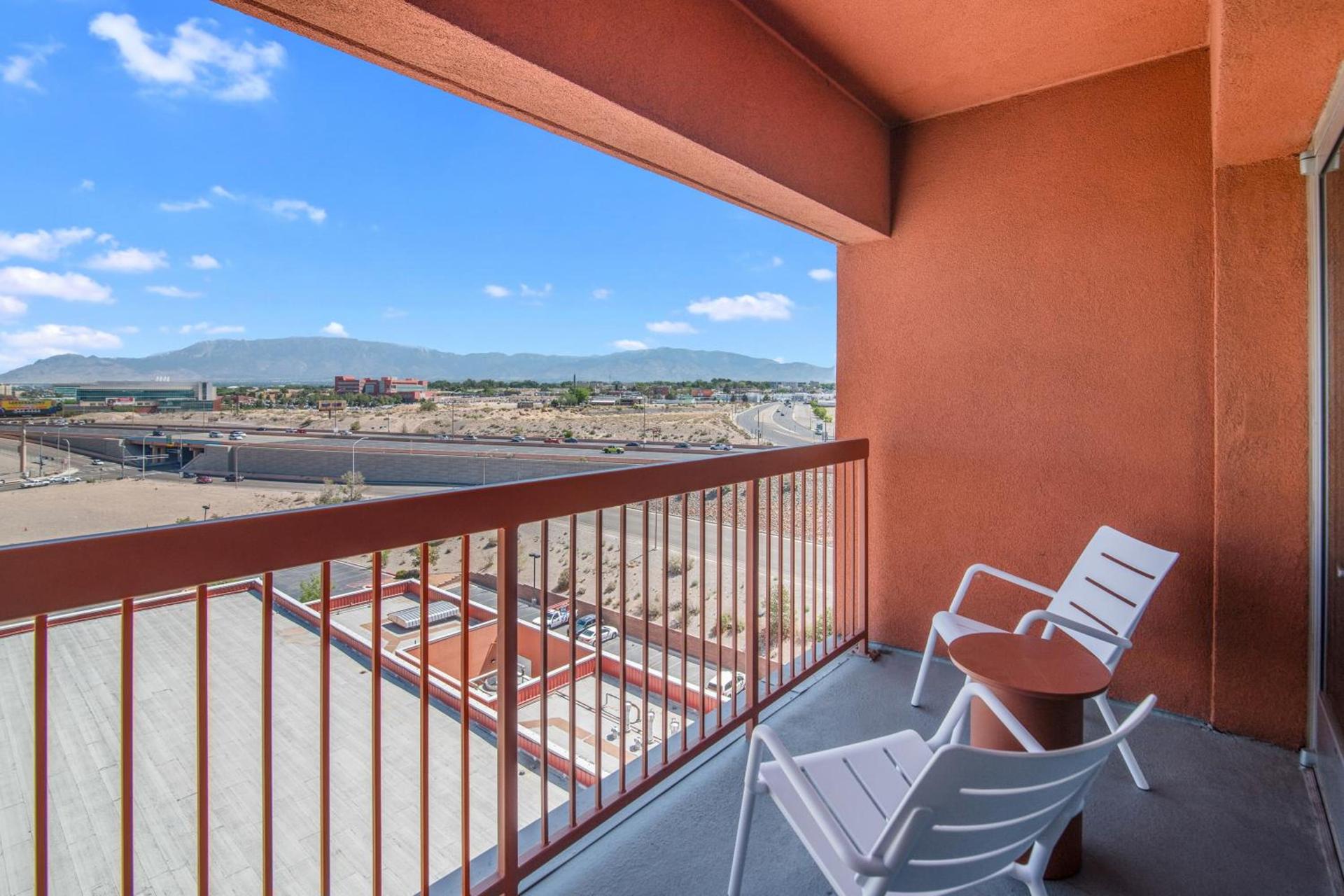 Embassy Suites by Hilton Albuquerque photo 54