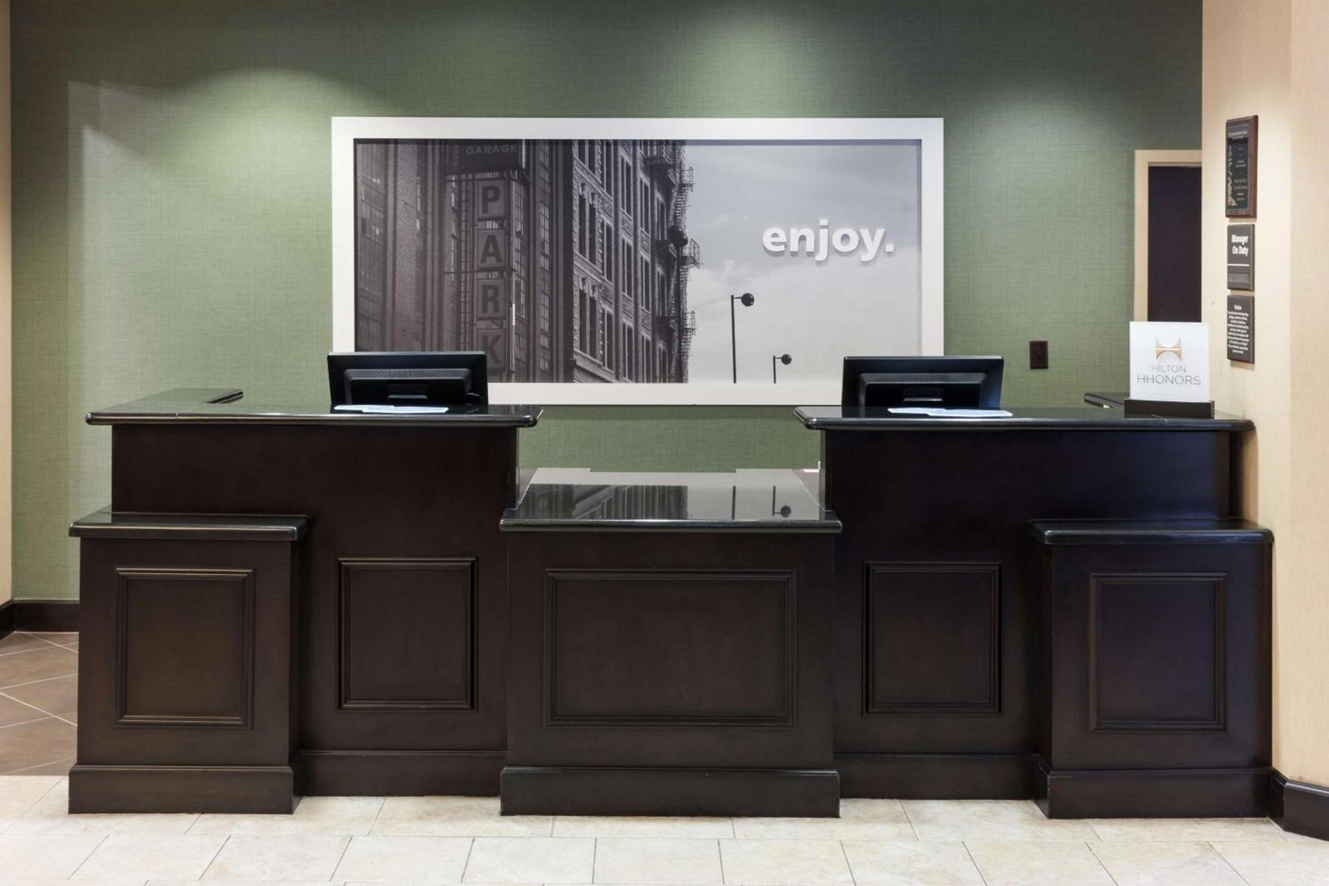 Hampton Inn & Suites Gainesville Downtown photo 8