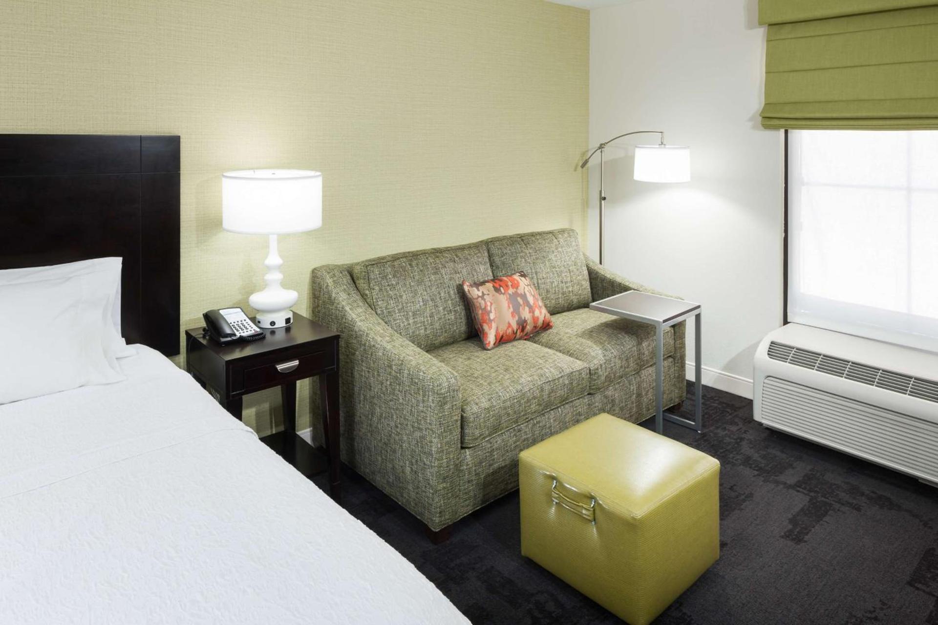 Hampton Inn & Suites Gainesville Downtown photo 18
