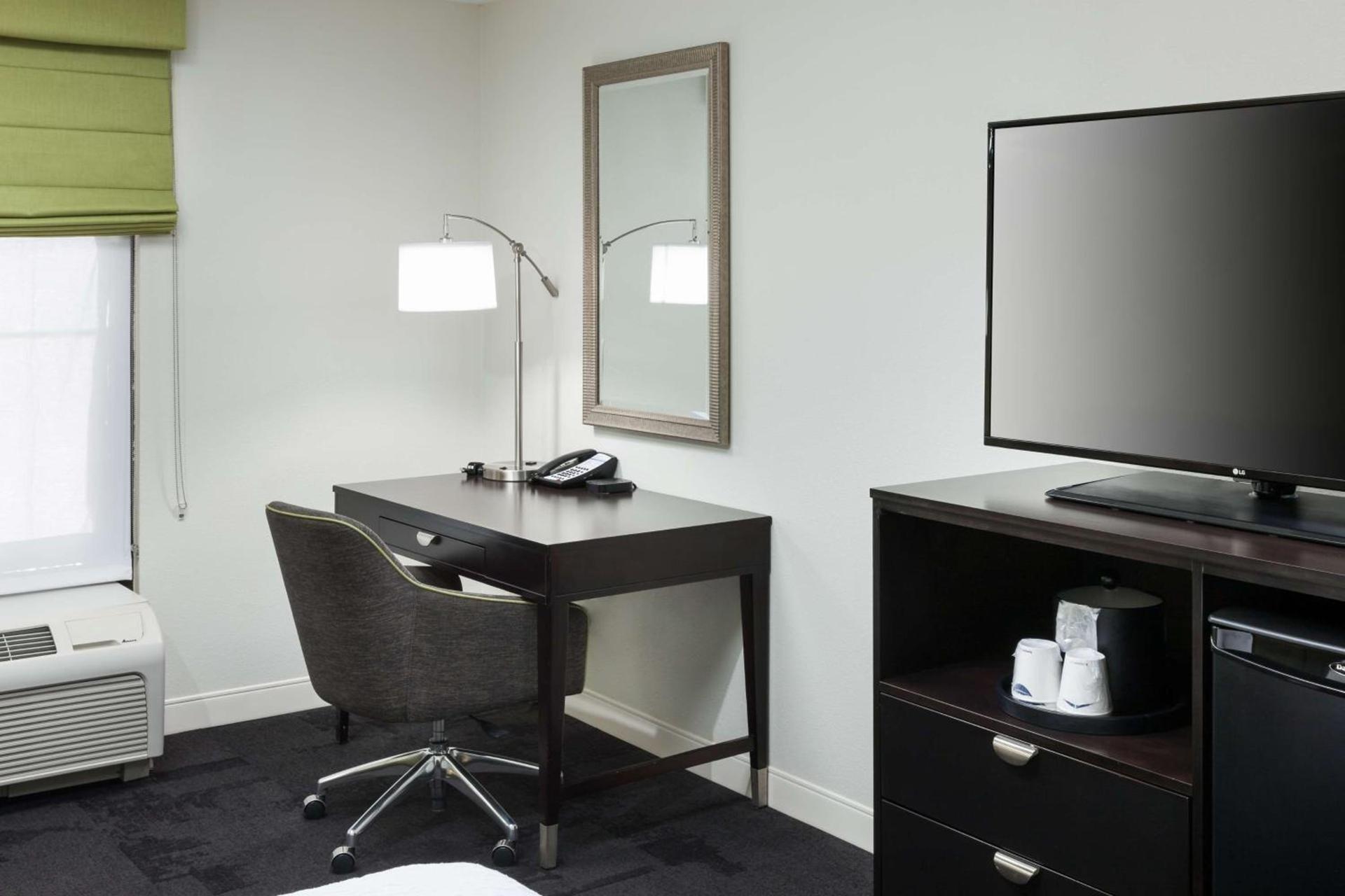 Hampton Inn & Suites Gainesville Downtown photo 31