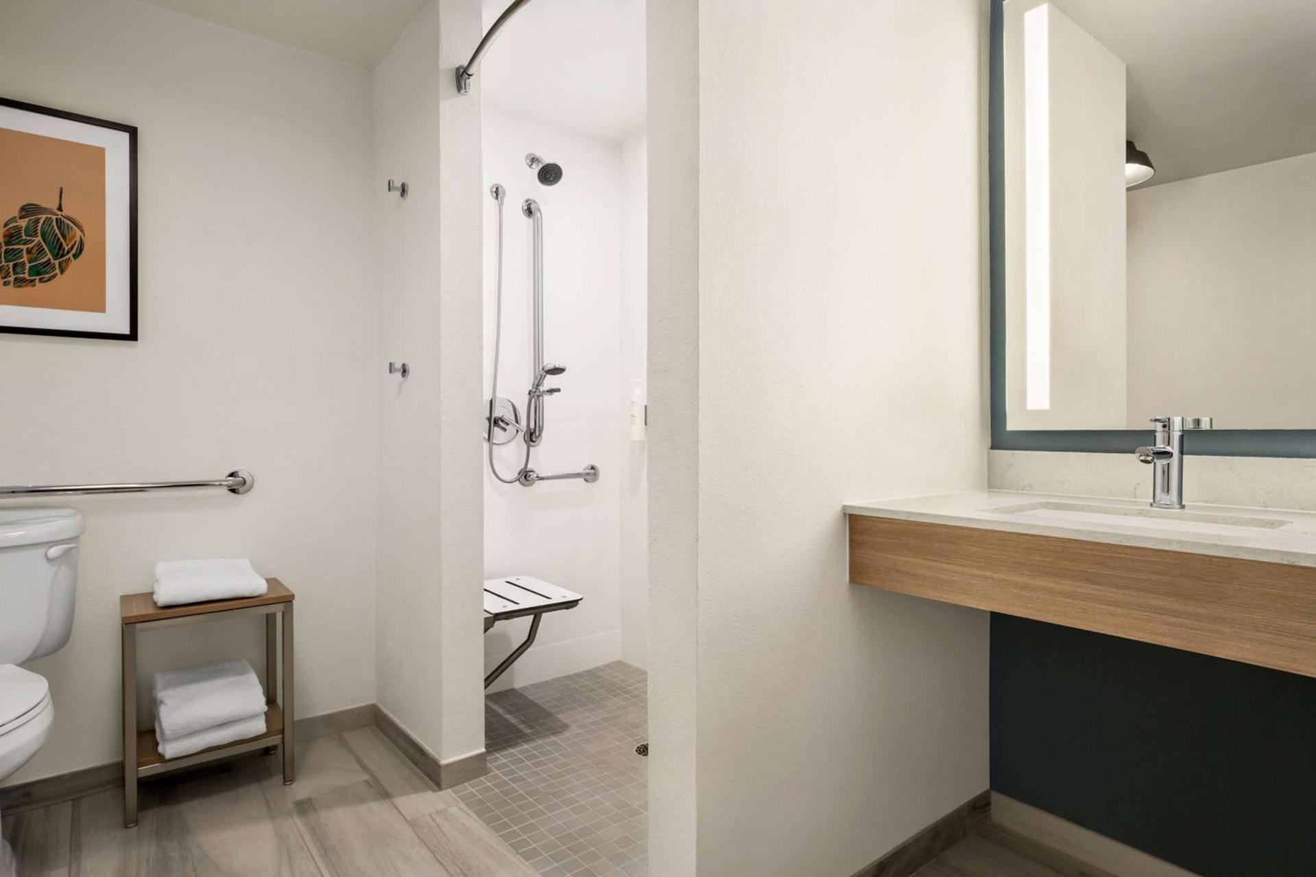 Hilton Garden Inn Fort Collins photo 21