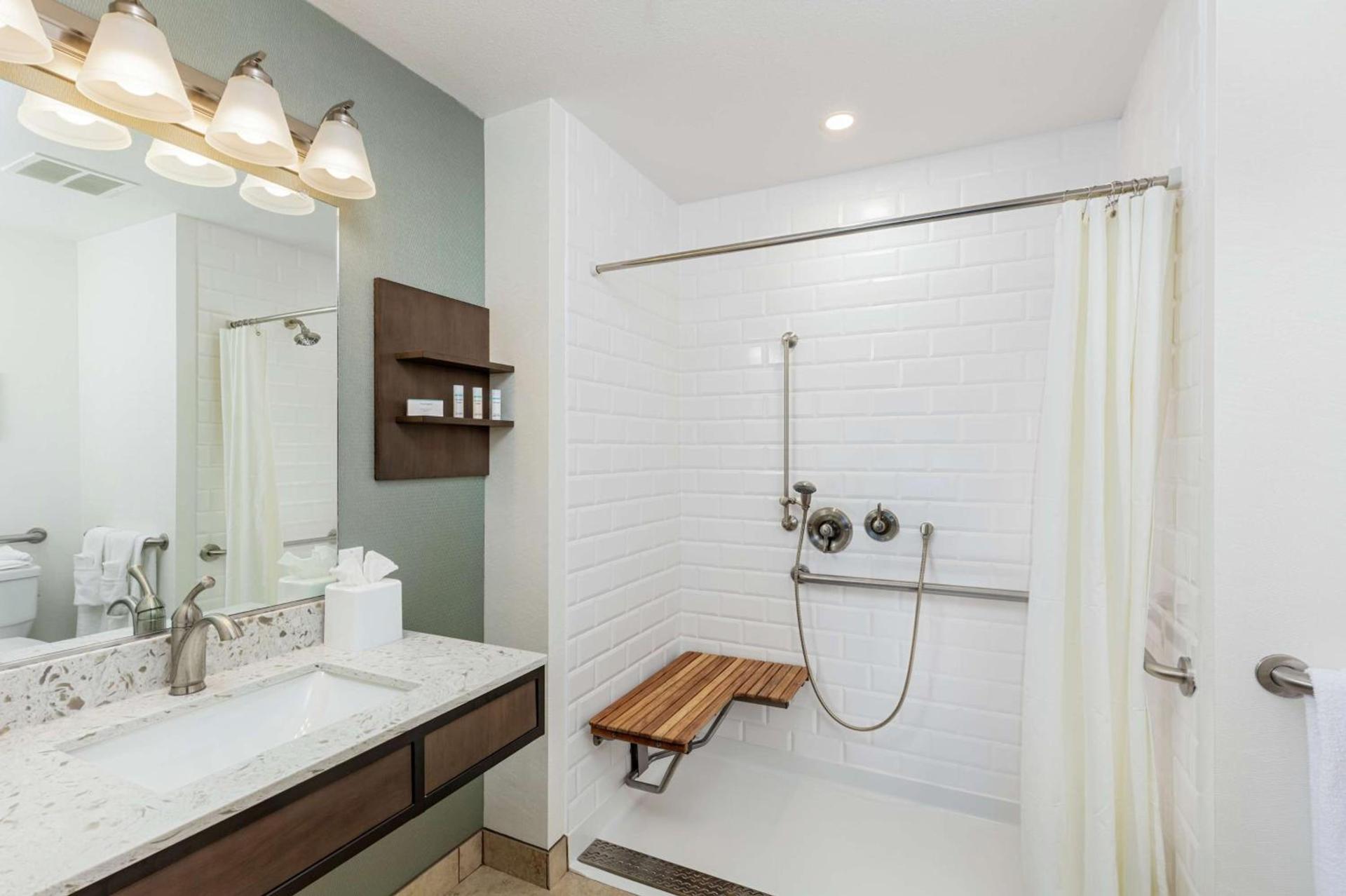 Hilton Garden Inn Davis Downtown photo 21