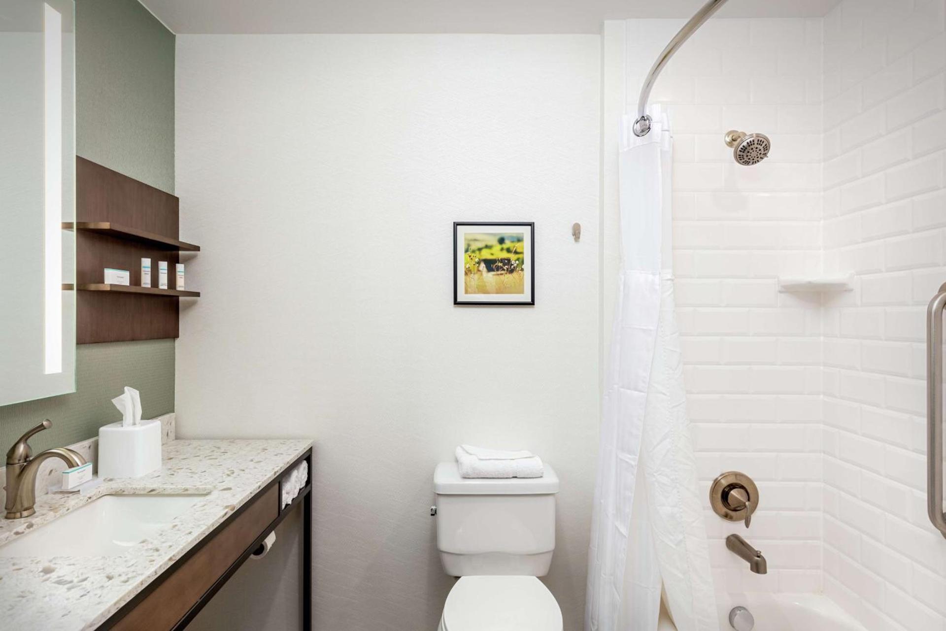 Hilton Garden Inn Davis Downtown photo 25