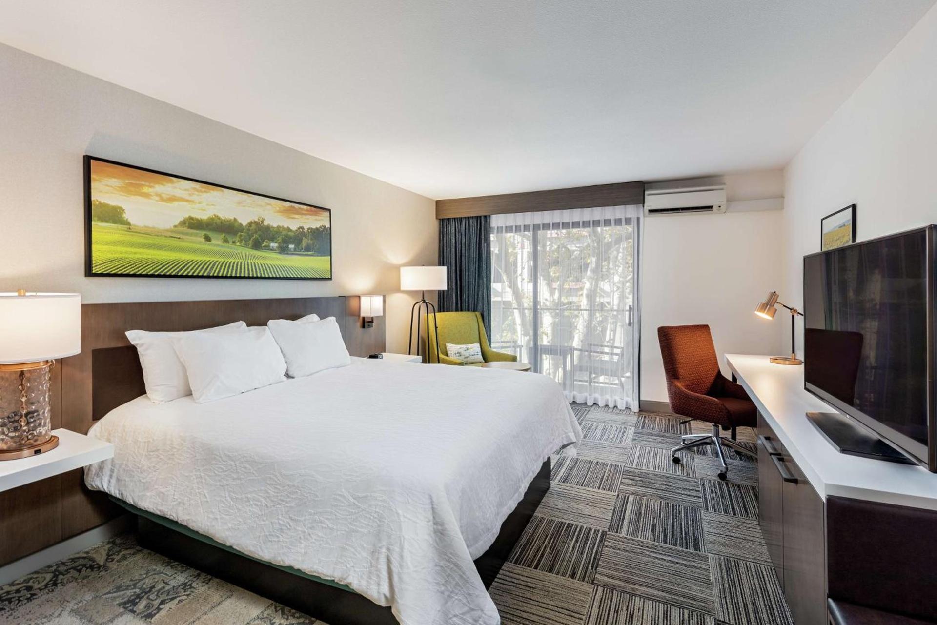 Hilton Garden Inn Davis Downtown photo 30