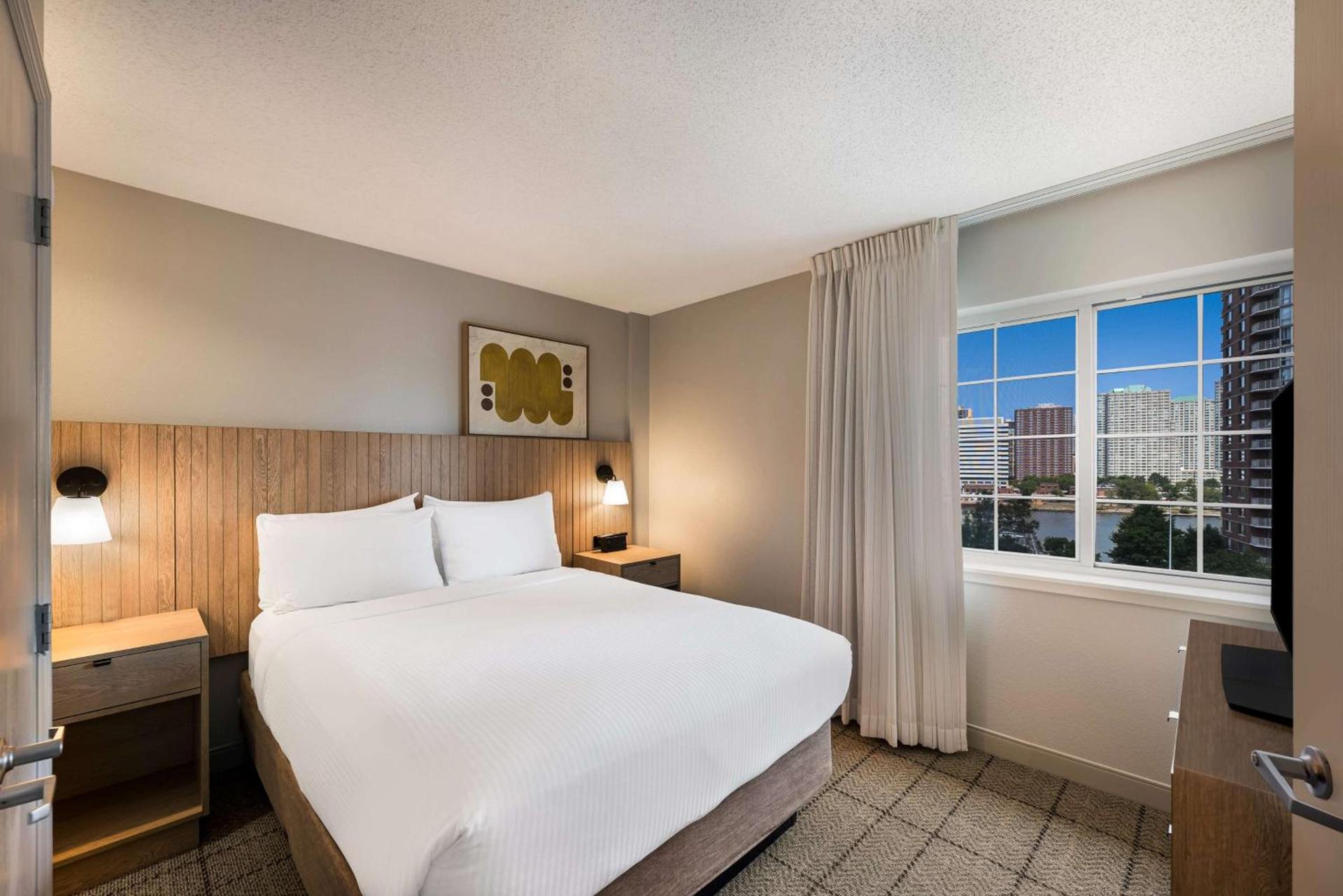 Sonesta Simply Suites Jersey City photo 13