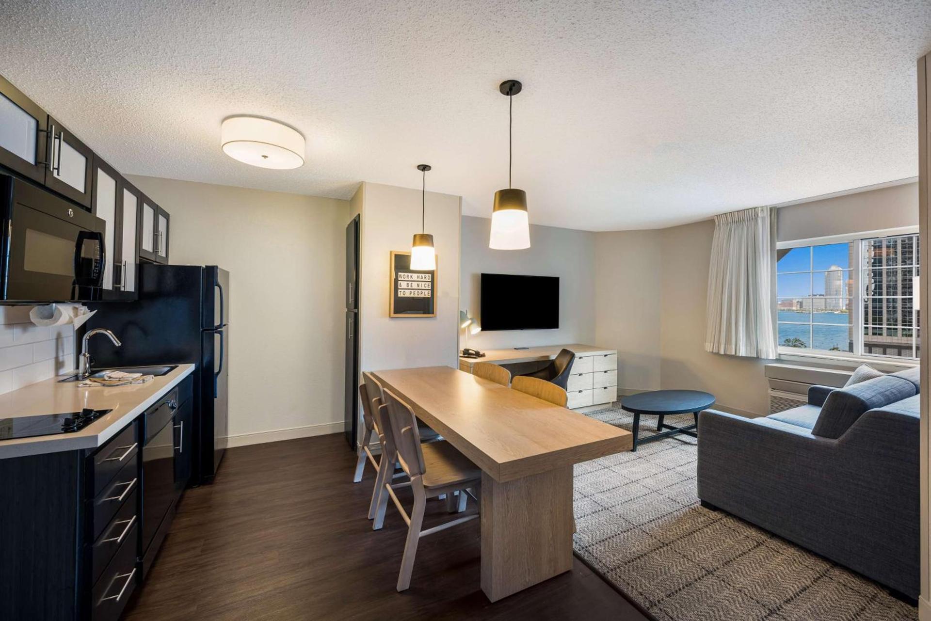 Sonesta Simply Suites Jersey City photo 14