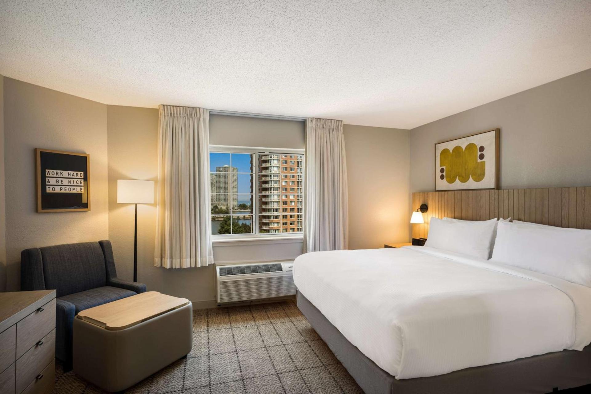 Sonesta Simply Suites Jersey City photo 23