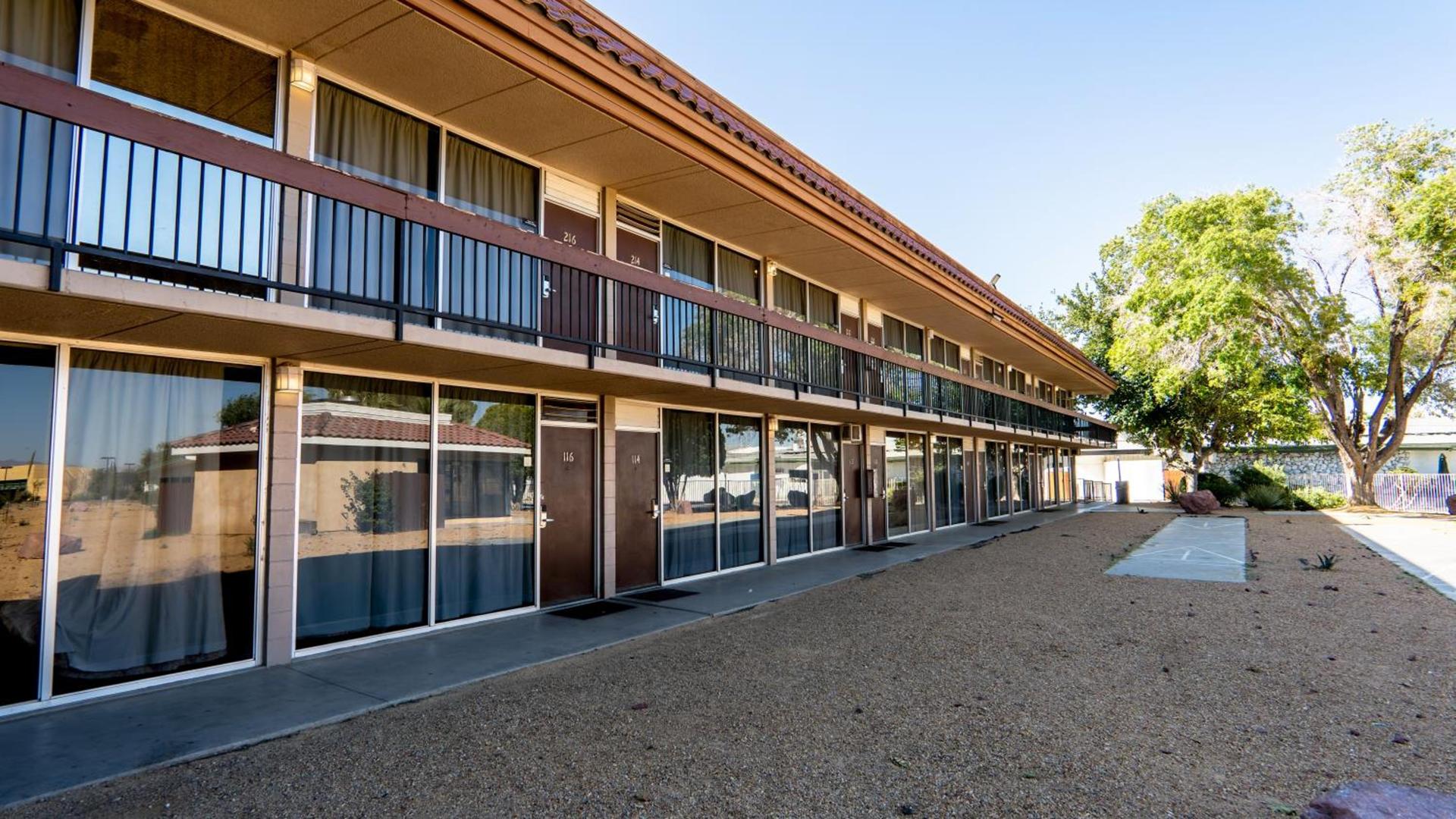 Motel 6 Victorville Green Tree Bvld photo 35