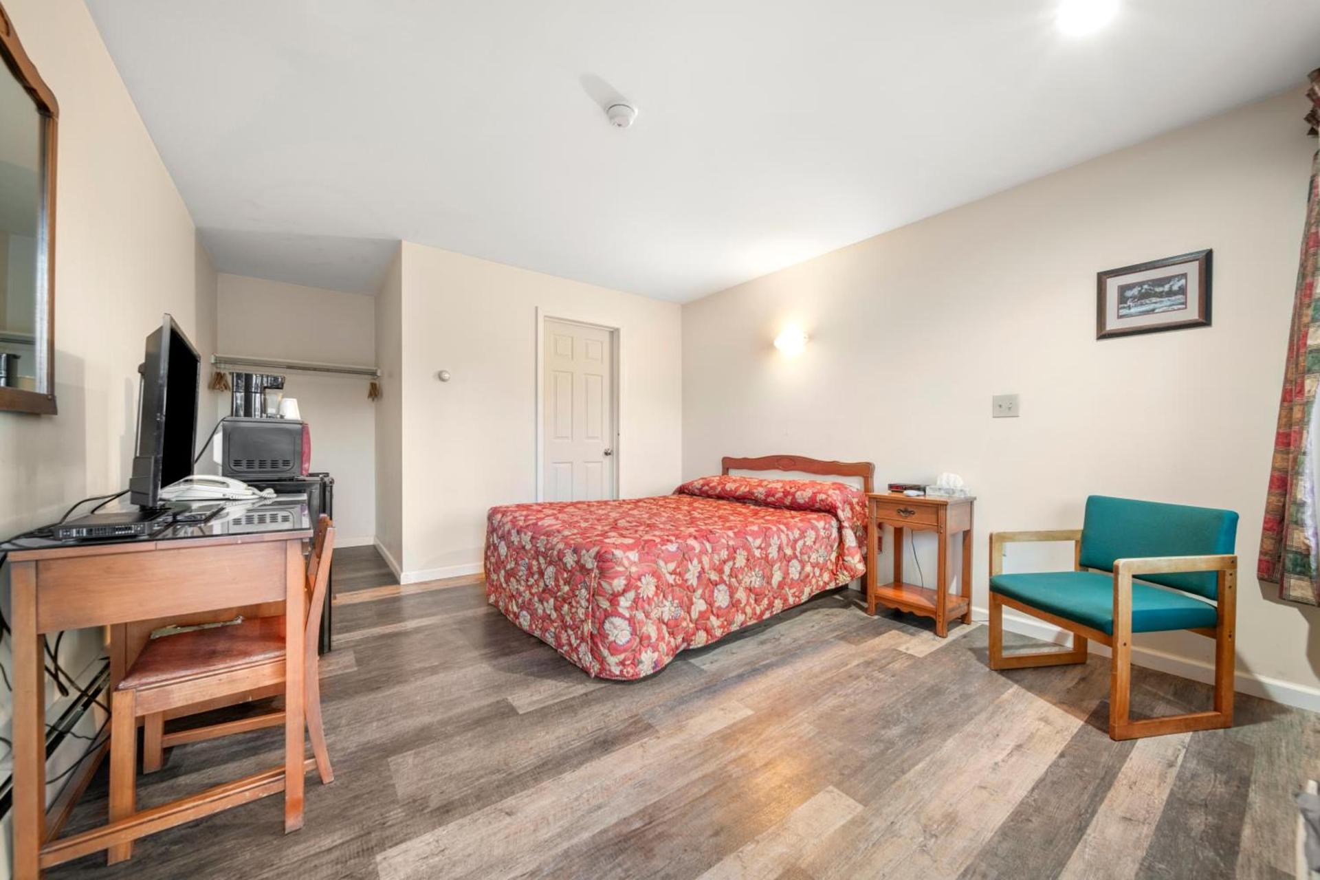 Thumb Heritage Inn photo 18