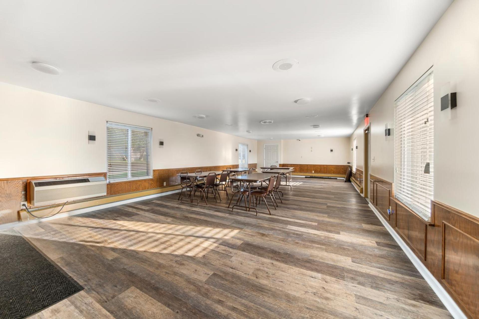 Thumb Heritage Inn photo 14