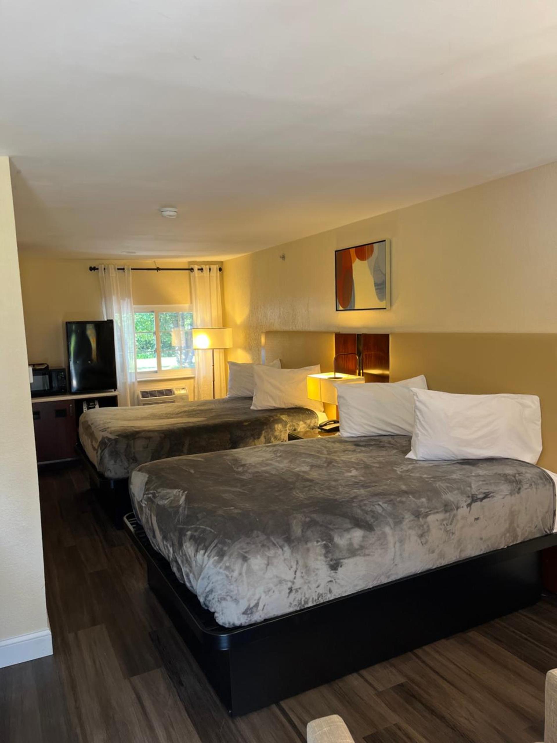 Anchorage Inn Rochester photo 37