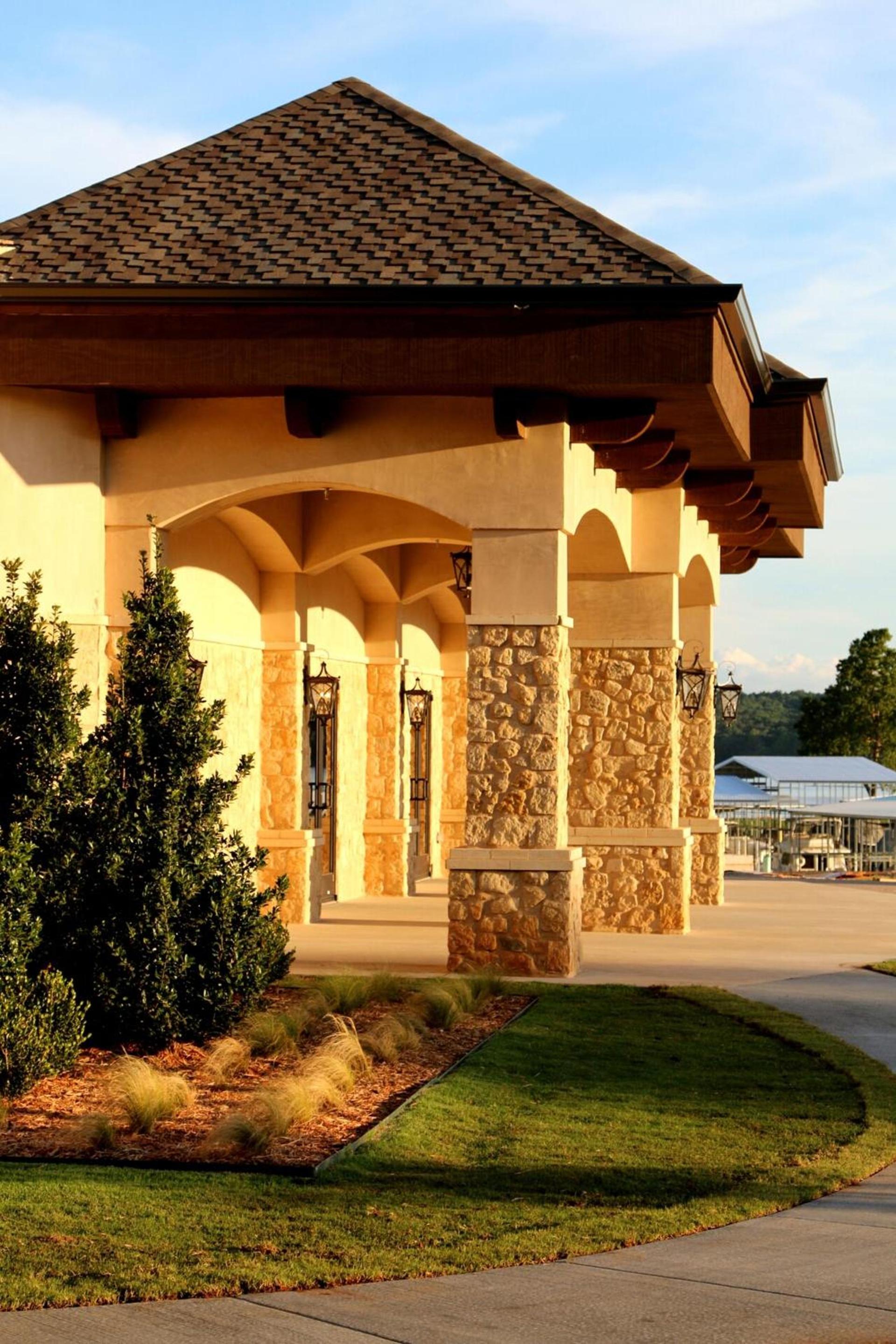 Shangri-La Resort photo 23