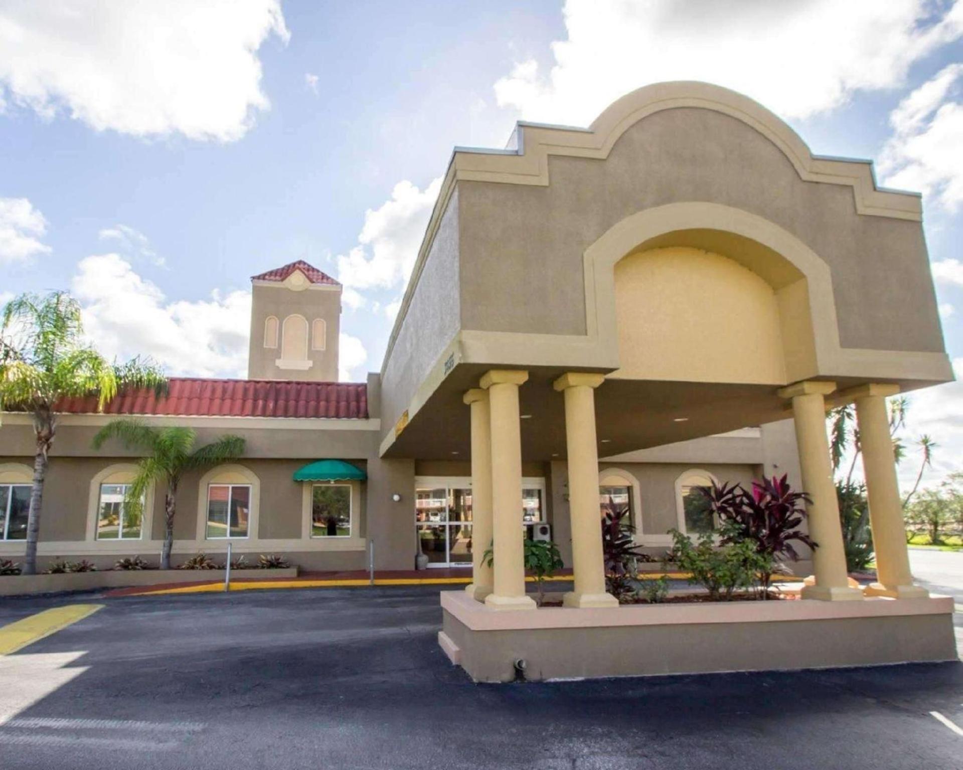Quality Inn Kennedy Space Center photo 17