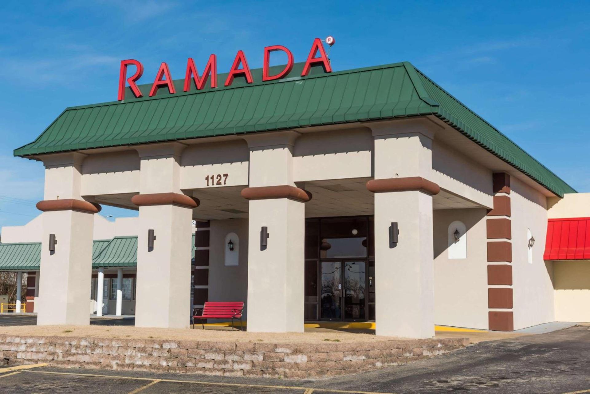 Ramada by Wyndham Mountain Home — hotel in Mountain Home