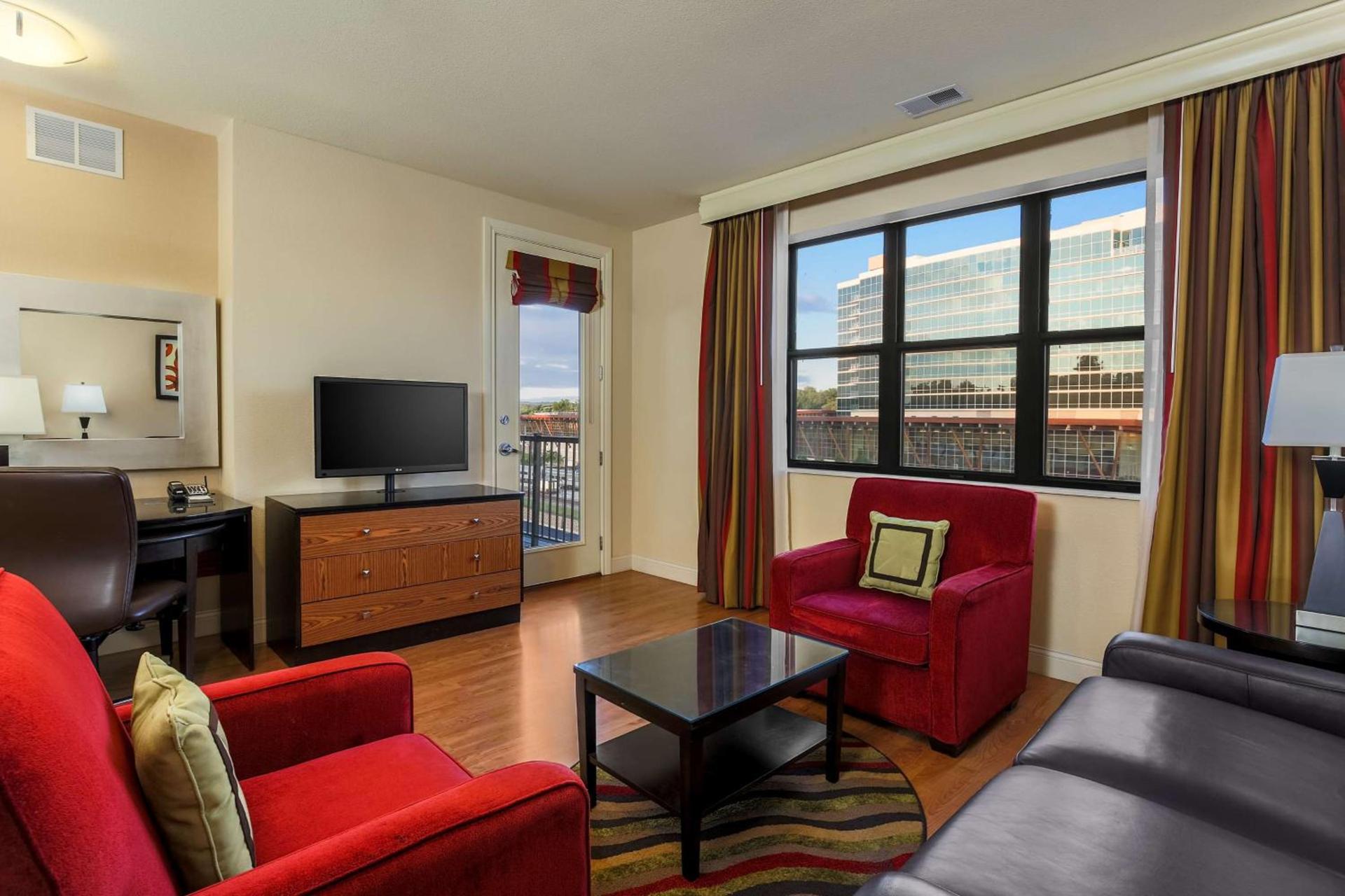 Hilton Promenade Branson Landing photo 52