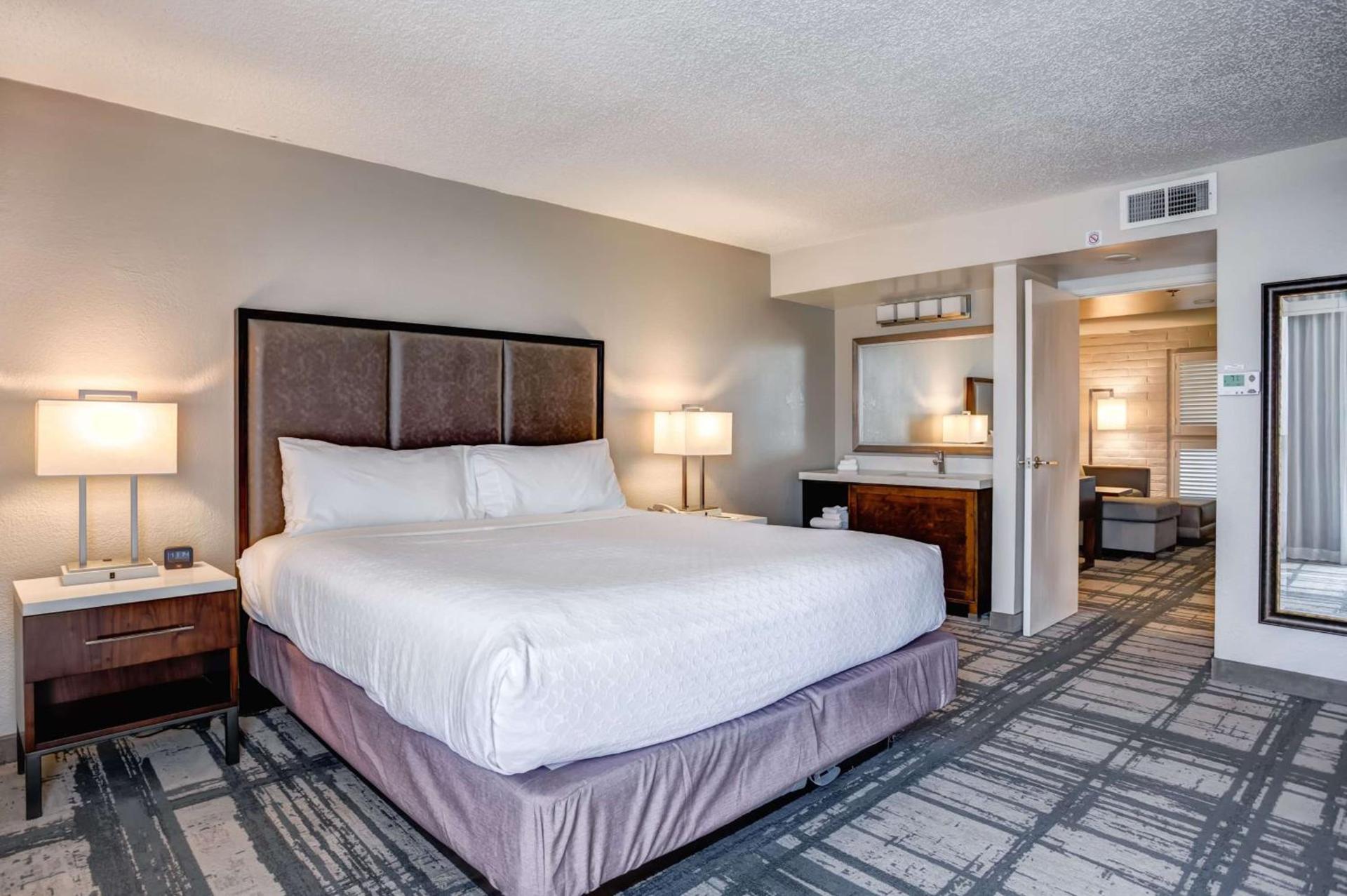 Embassy Suites by Hilton Orlando International Drive Convention Center photo 16