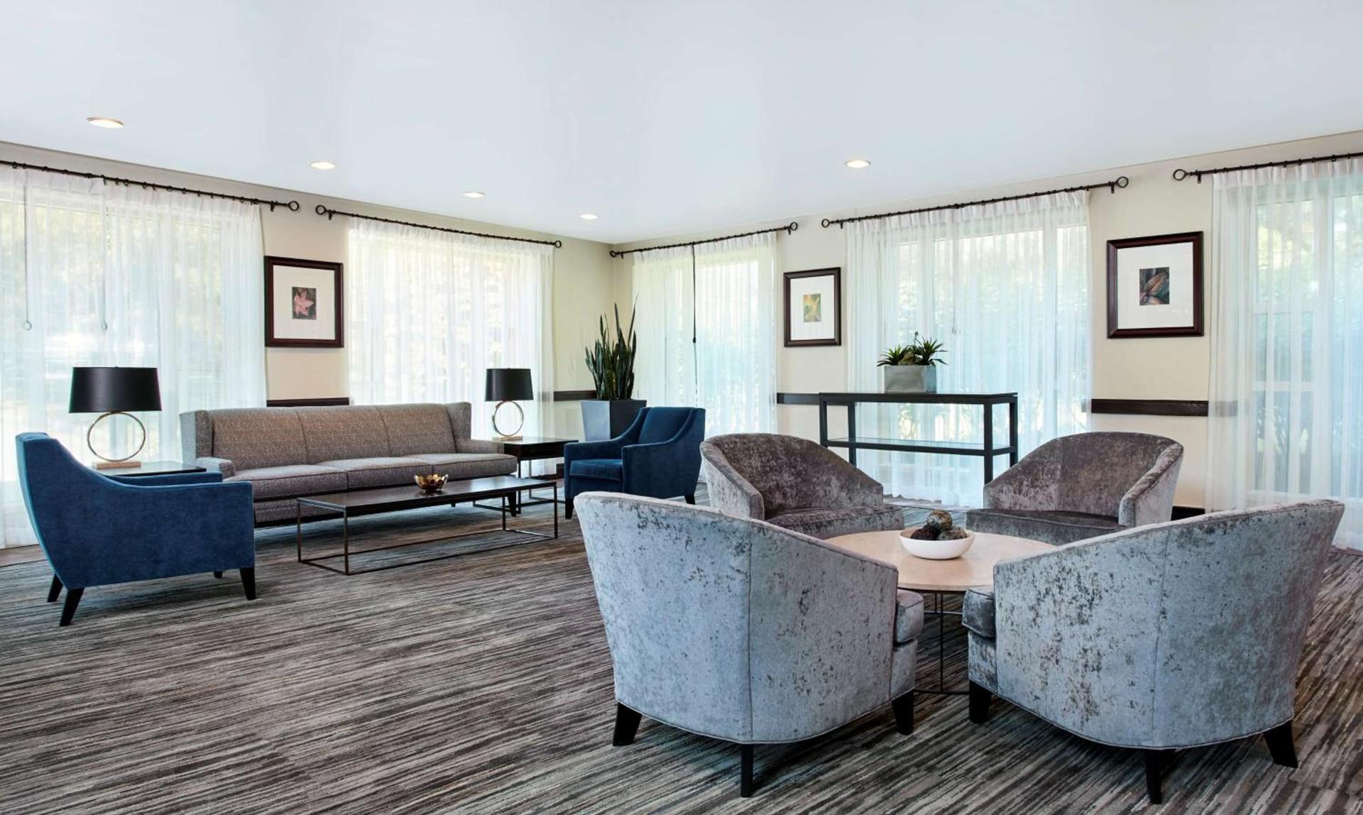 Embassy Suites Parsippany photo 5