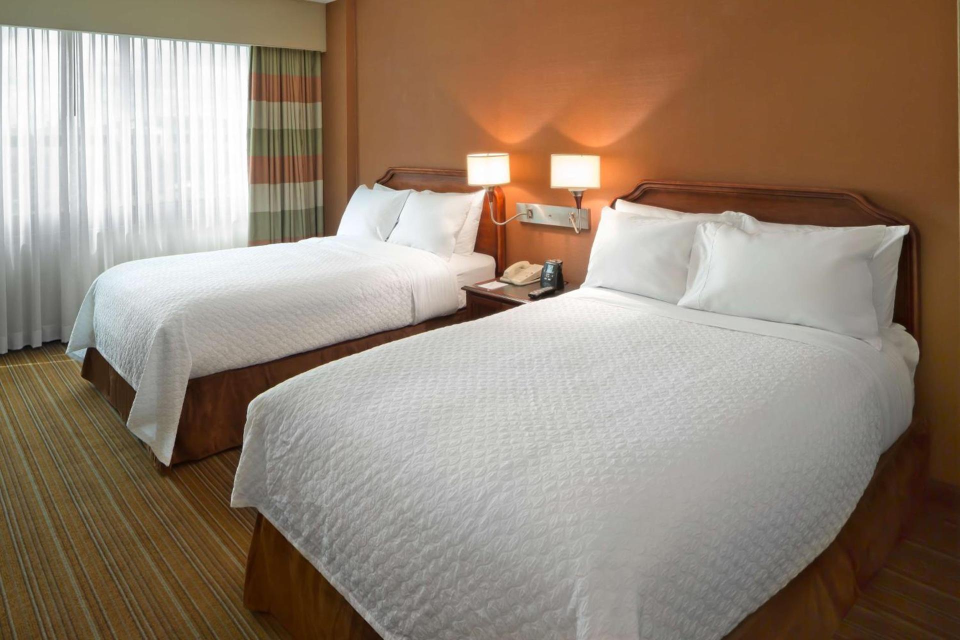 Embassy Suites Parsippany photo 14