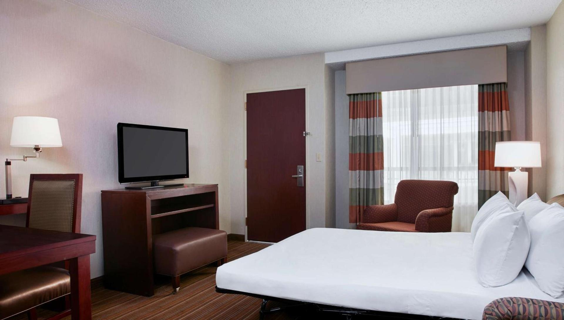 Embassy Suites Parsippany photo 21