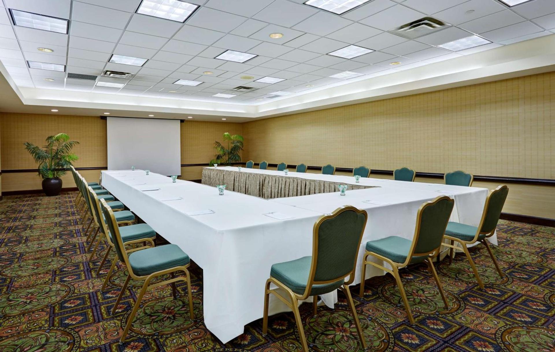 Embassy Suites Parsippany photo 29