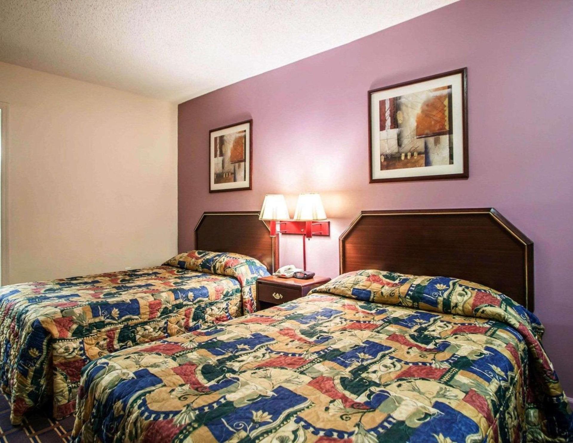 Express Inn-Rahway photo 9