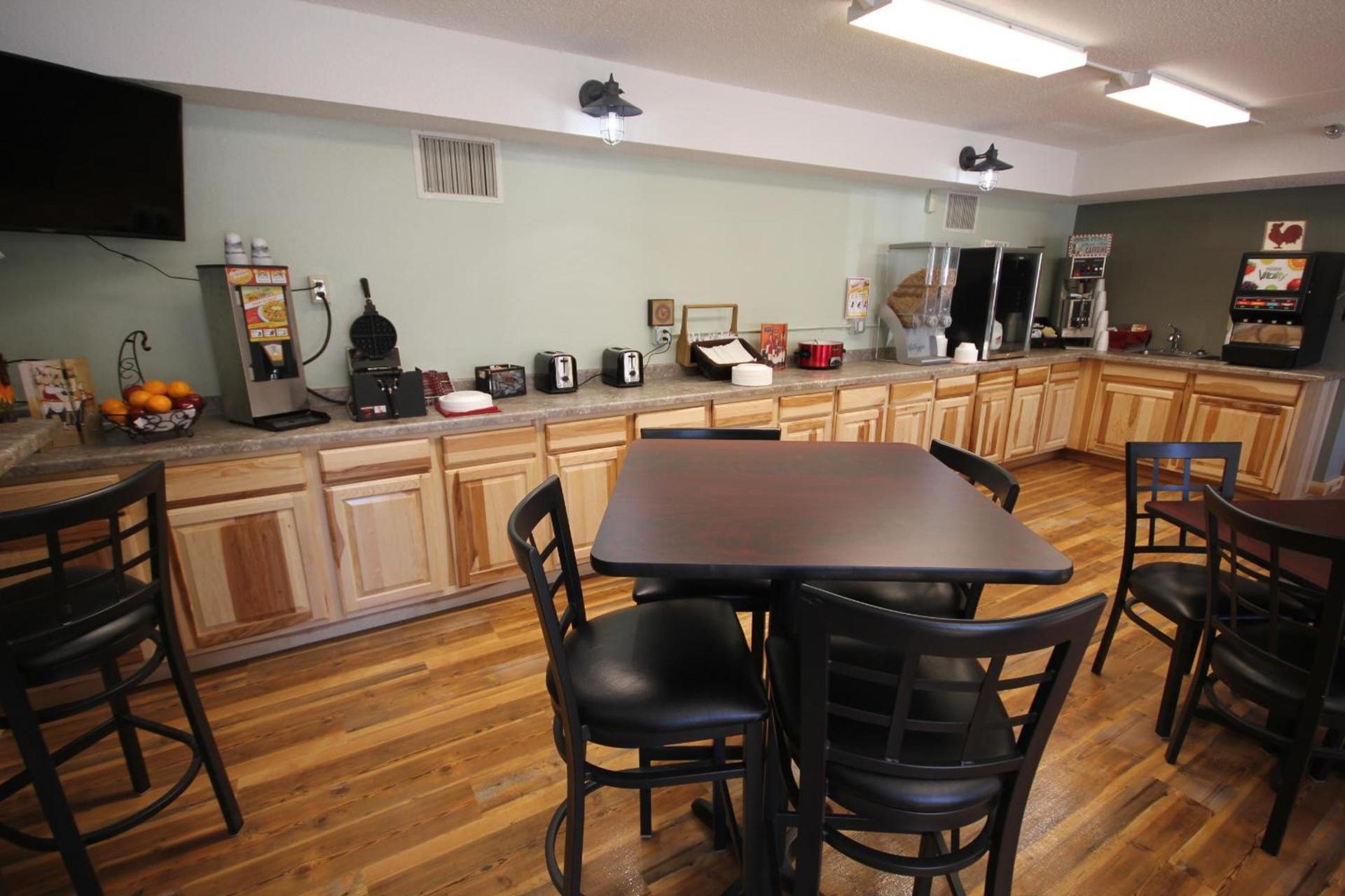 Blackstone Lodge and Suites photo 19