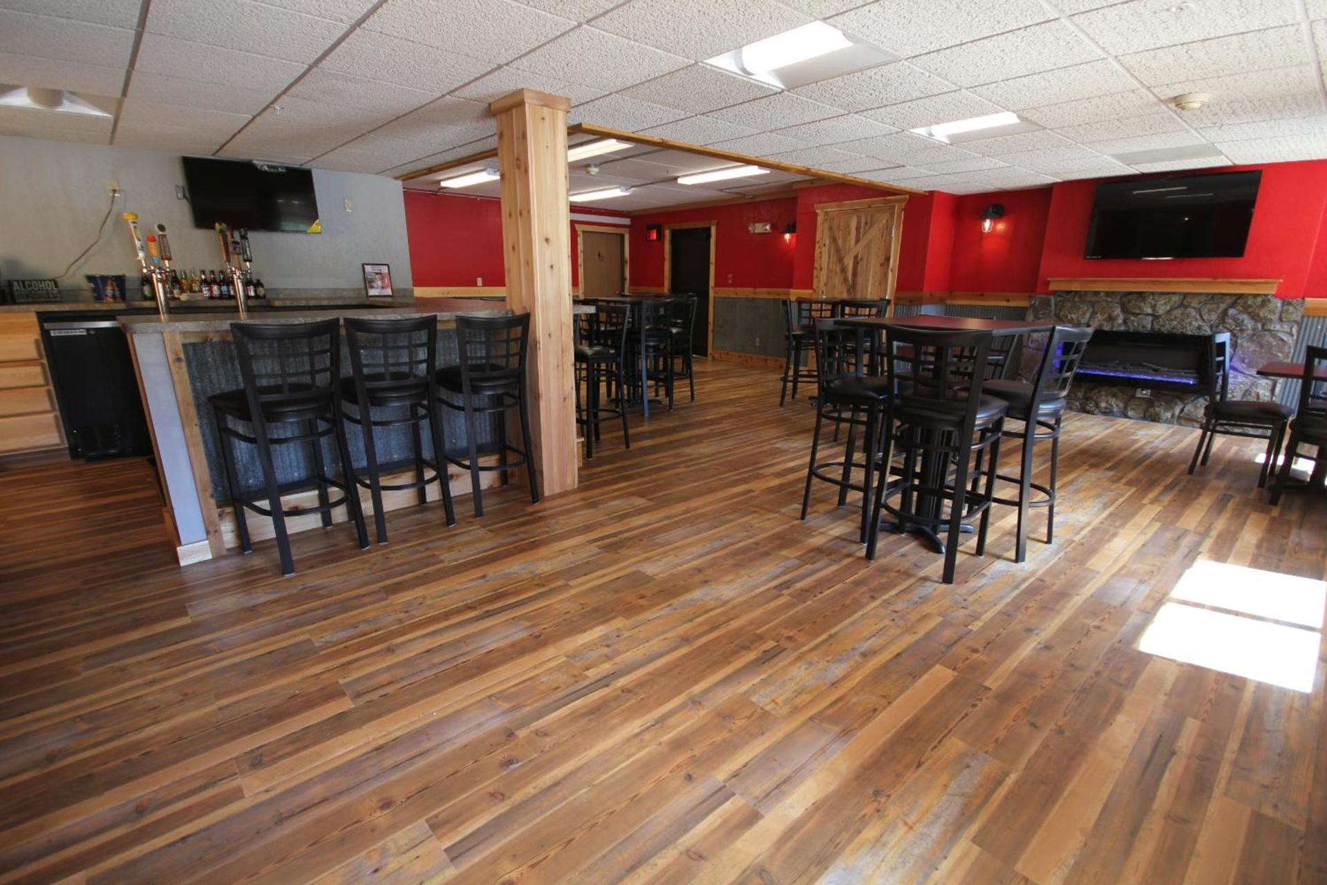 Blackstone Lodge and Suites photo 18