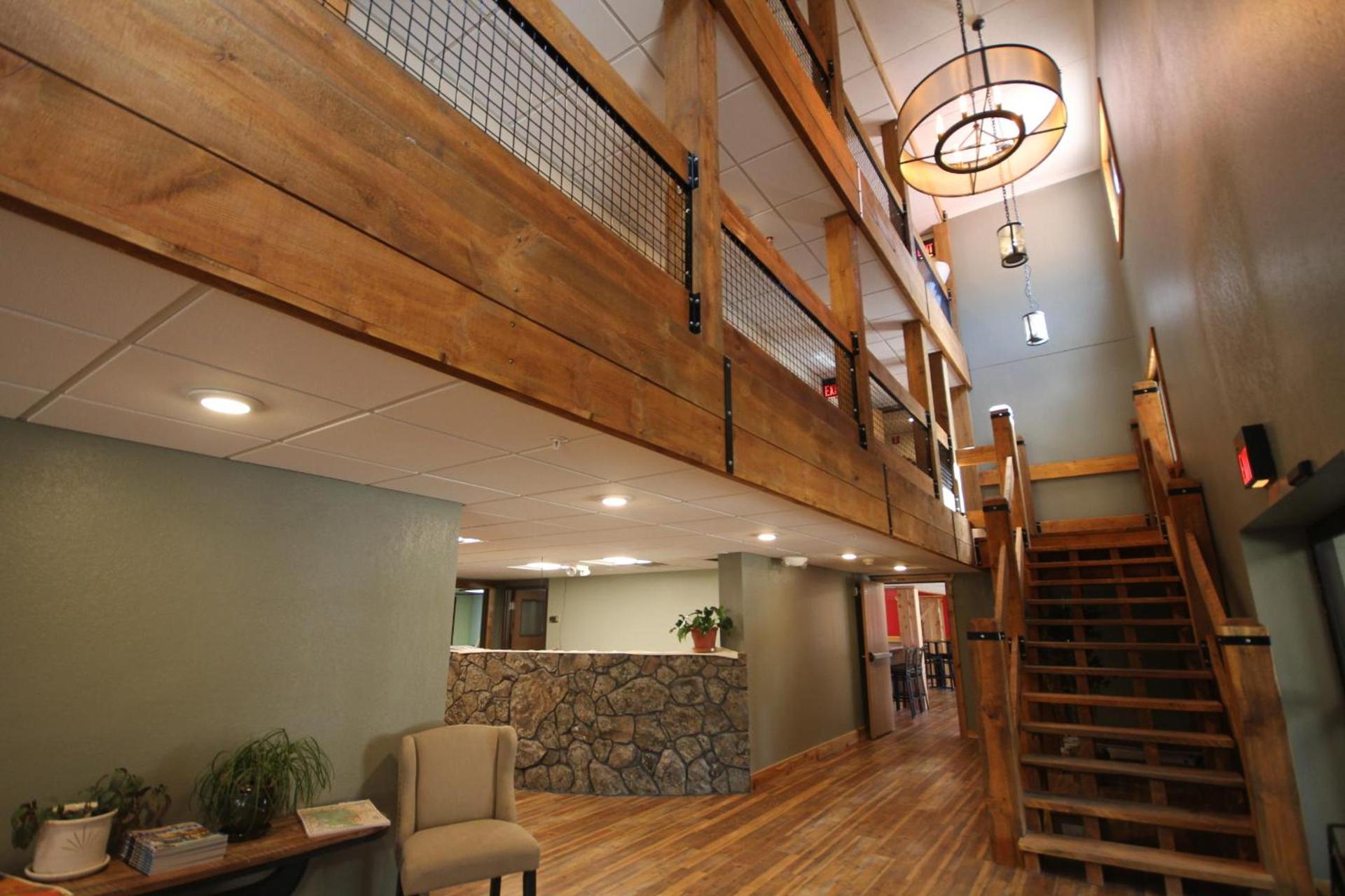 Blackstone Lodge and Suites photo 15